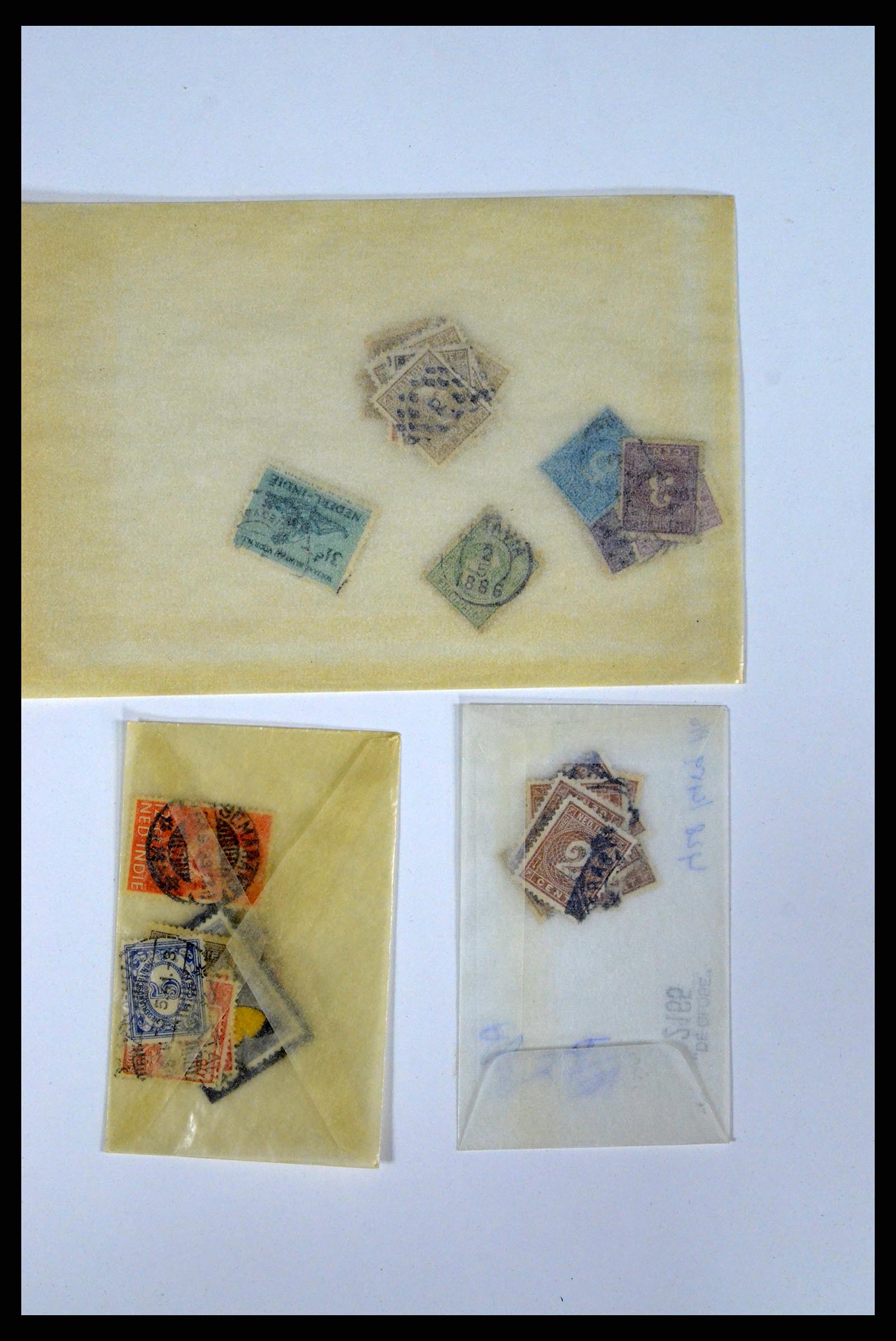 37460 039 - Postzegelverzameling 37460 Nederlands Indië stempels 1864-1948.