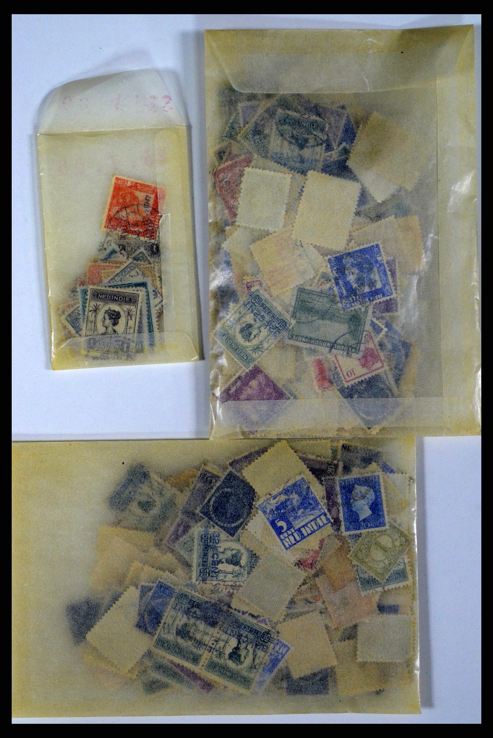 37460 048 - Postzegelverzameling 37460 Nederlands Indië stempels 1864-1948.