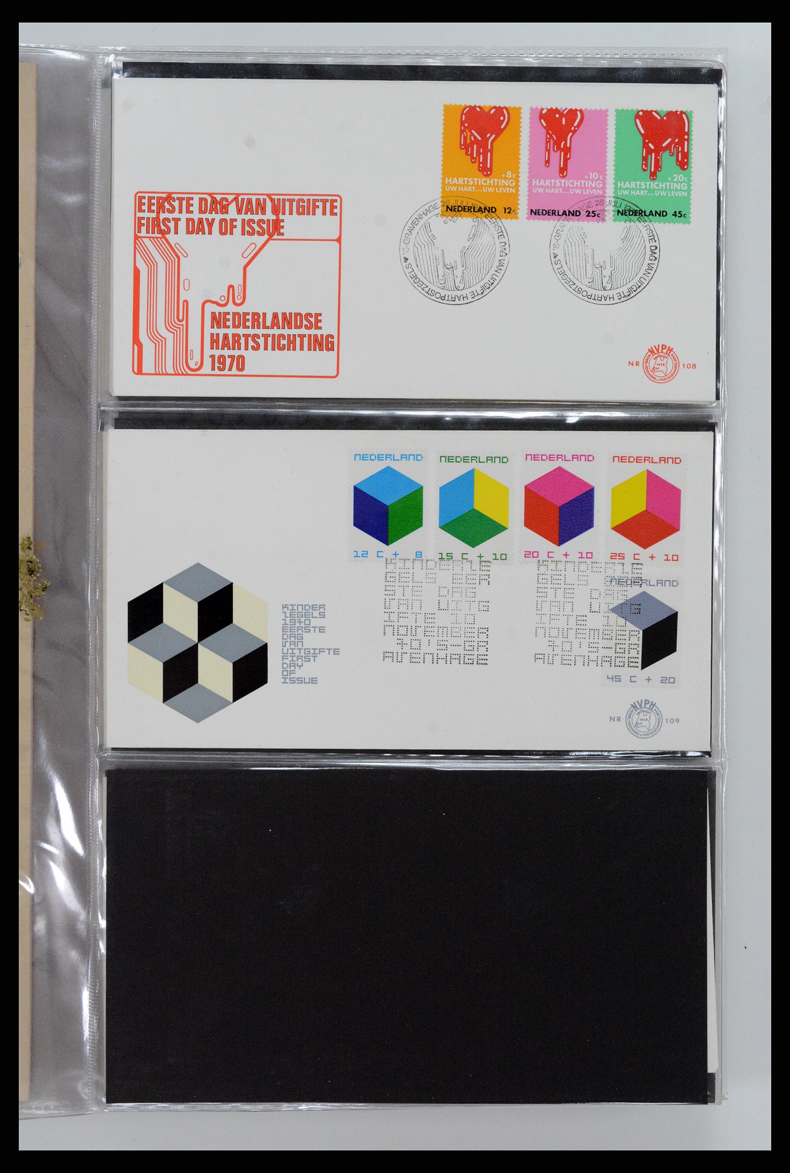 37461 039 - Postzegelverzameling 37461 Nederland FDC's 1950-2014.
