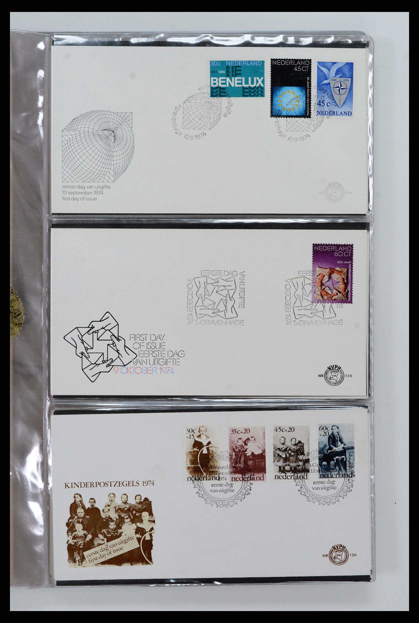 37461 049 - Stamp collection 37461 Netherlands FDC's 1950-2014.