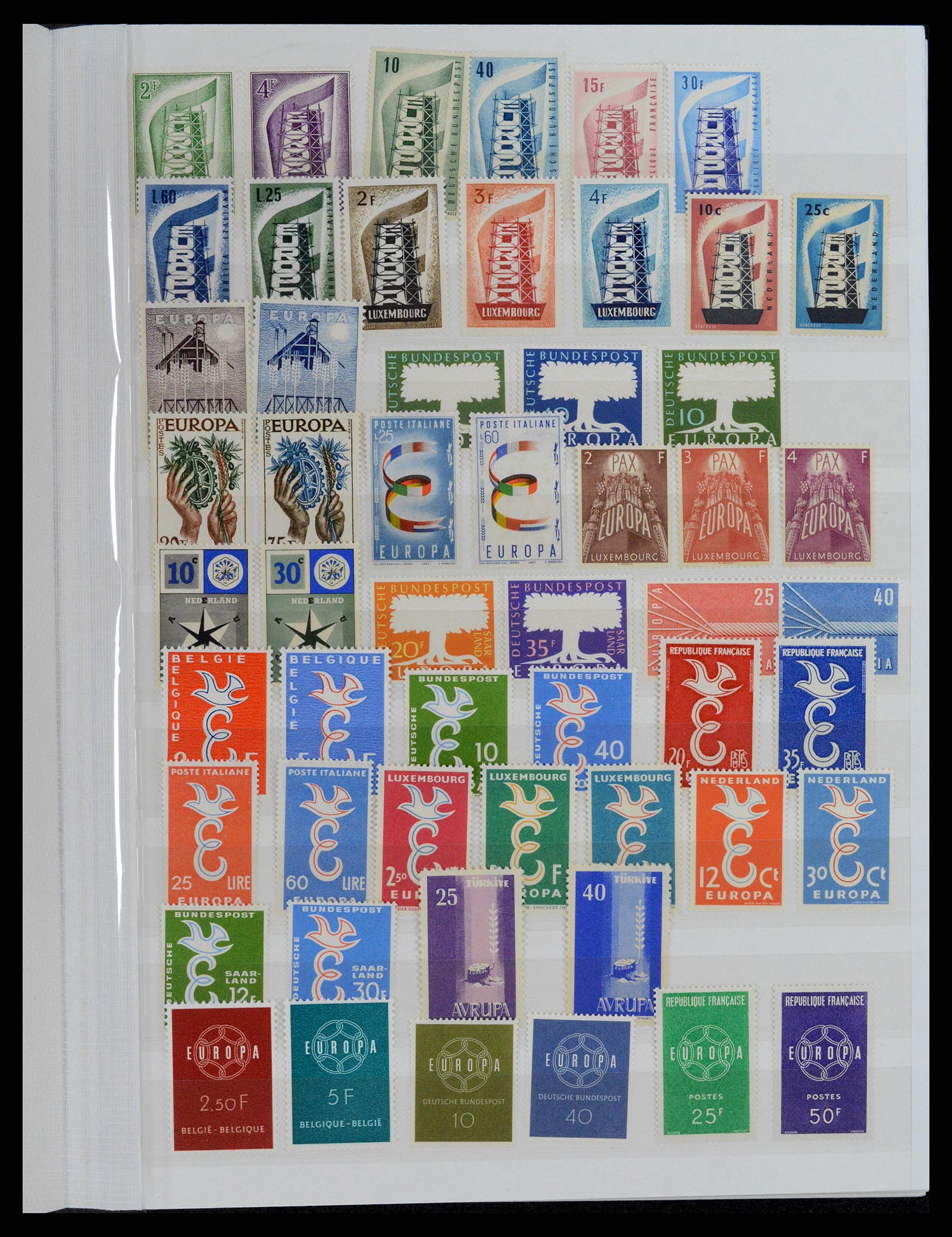 37464 001 - Postzegelverzameling 37464 Europa CEPT 1956-2011.