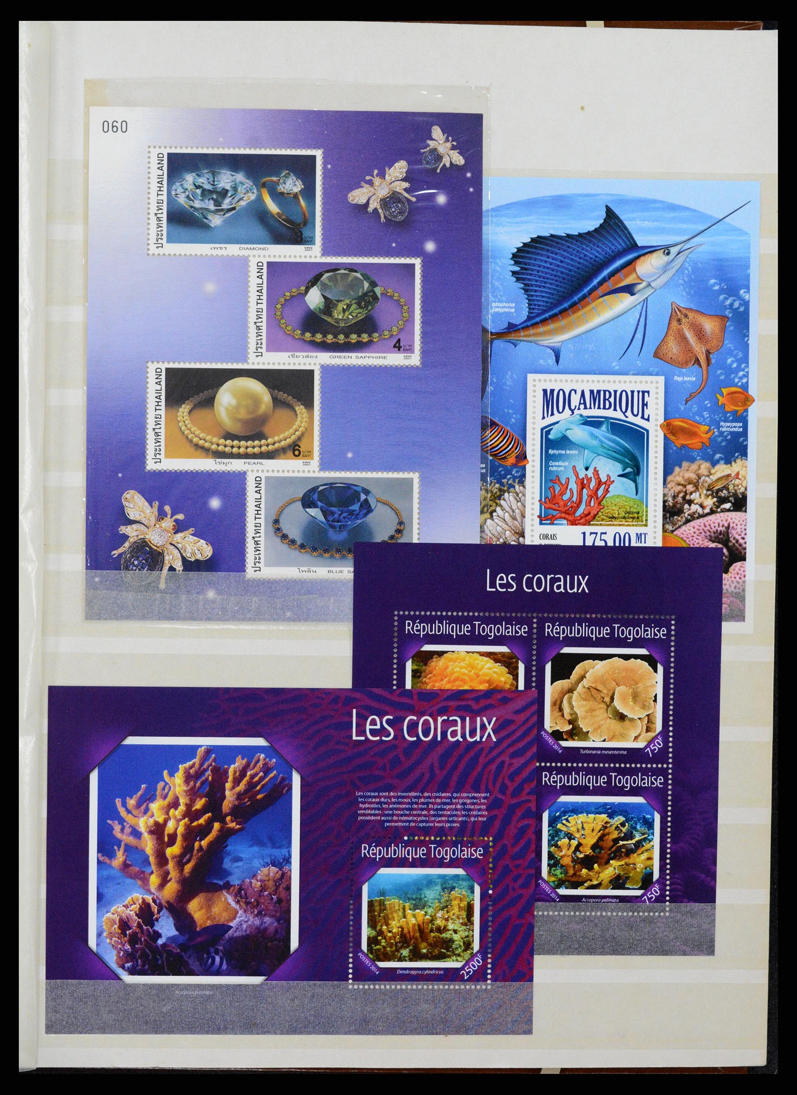 37465 345 - Stamp collection 37465 Thematics fishes and sealife till 2021!!