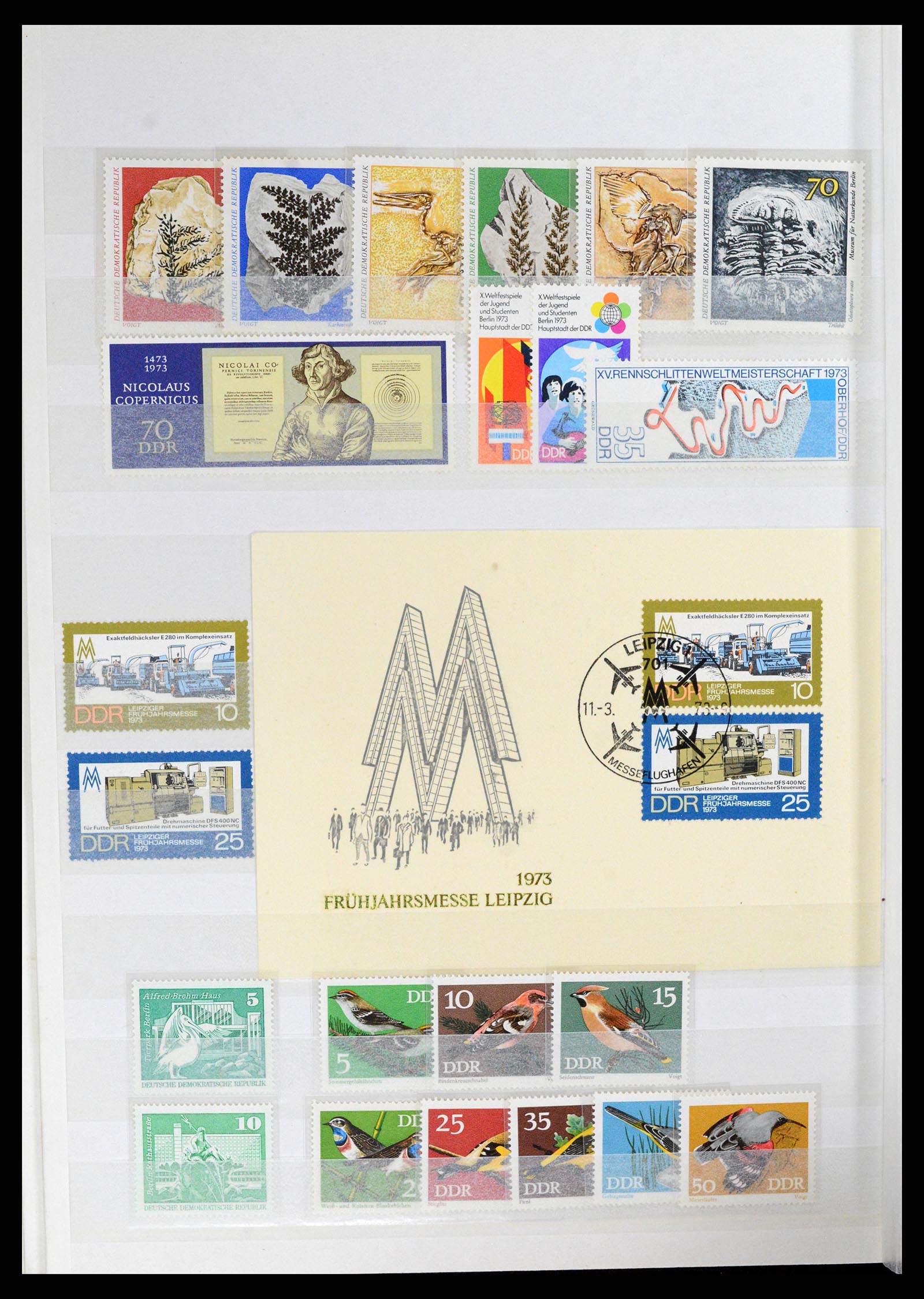 37501 052 - Stamp collection 37501 GDR 1949-1990.