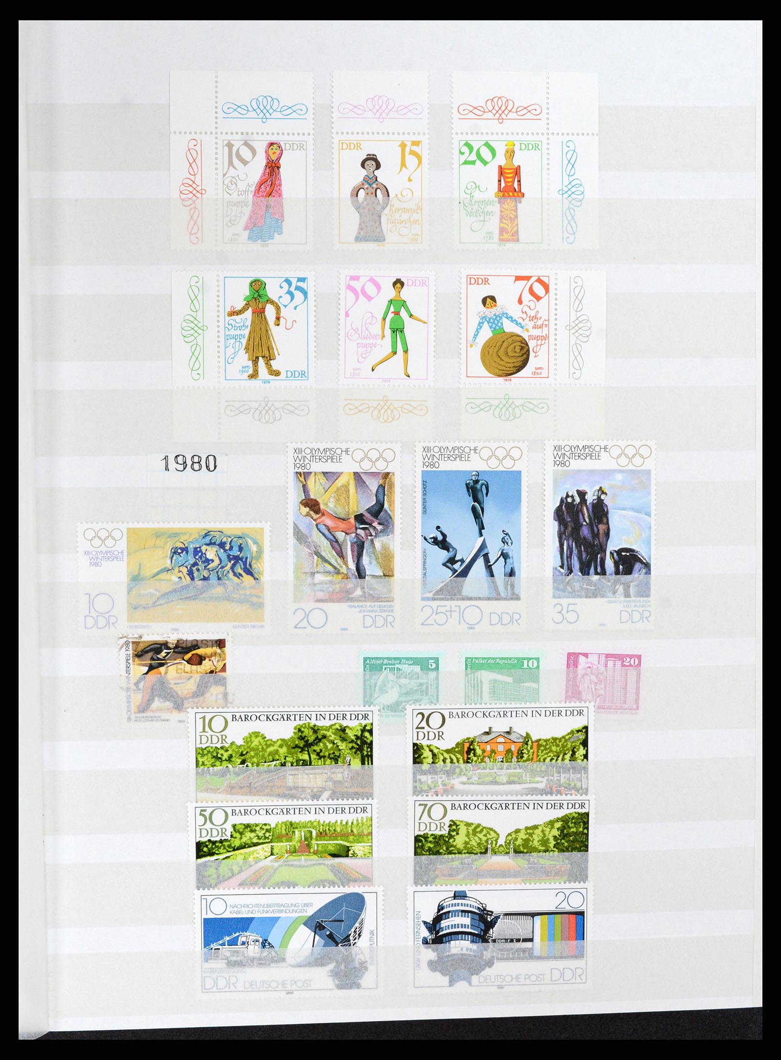 37501 079 - Stamp collection 37501 GDR 1949-1990.