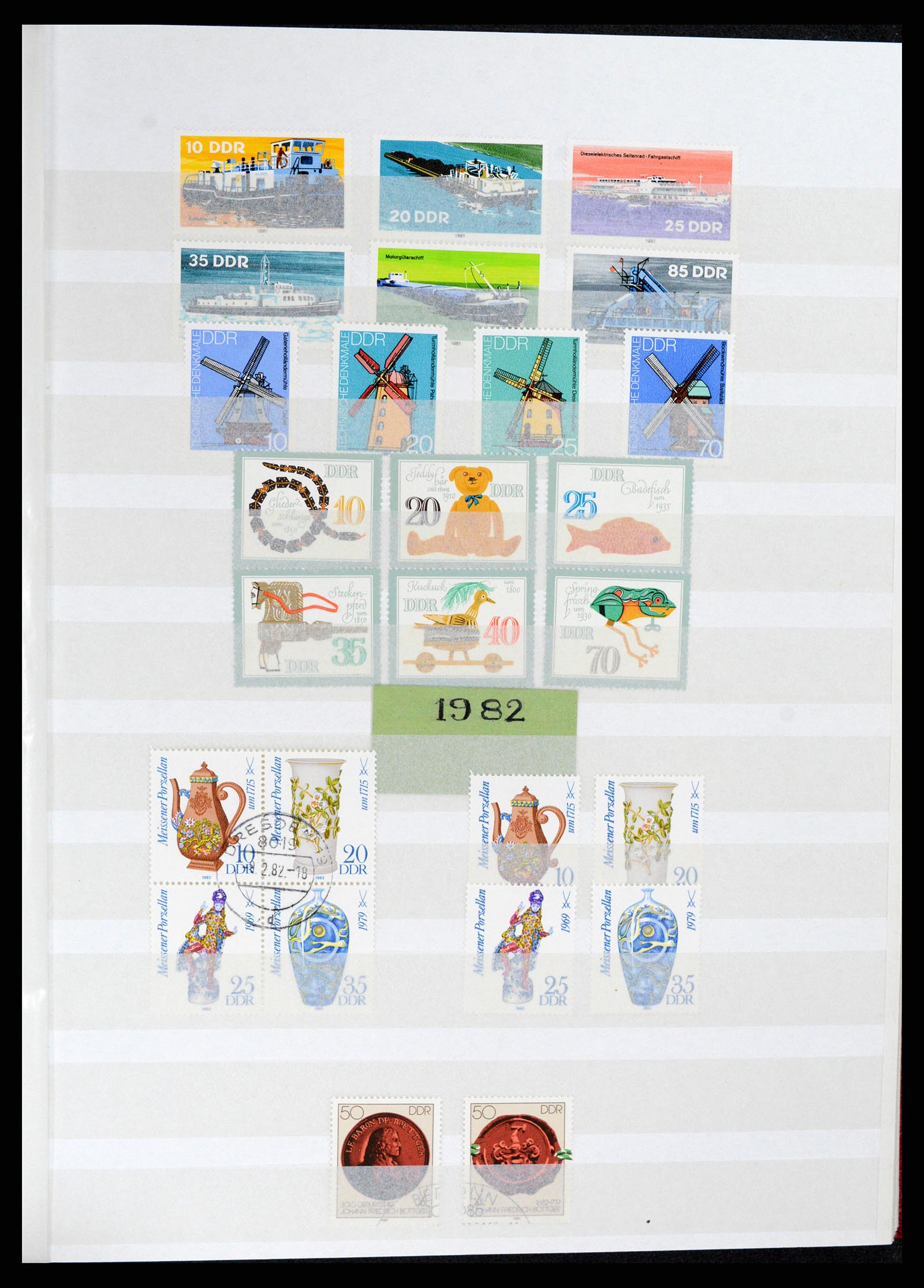 37501 087 - Stamp collection 37501 GDR 1949-1990.