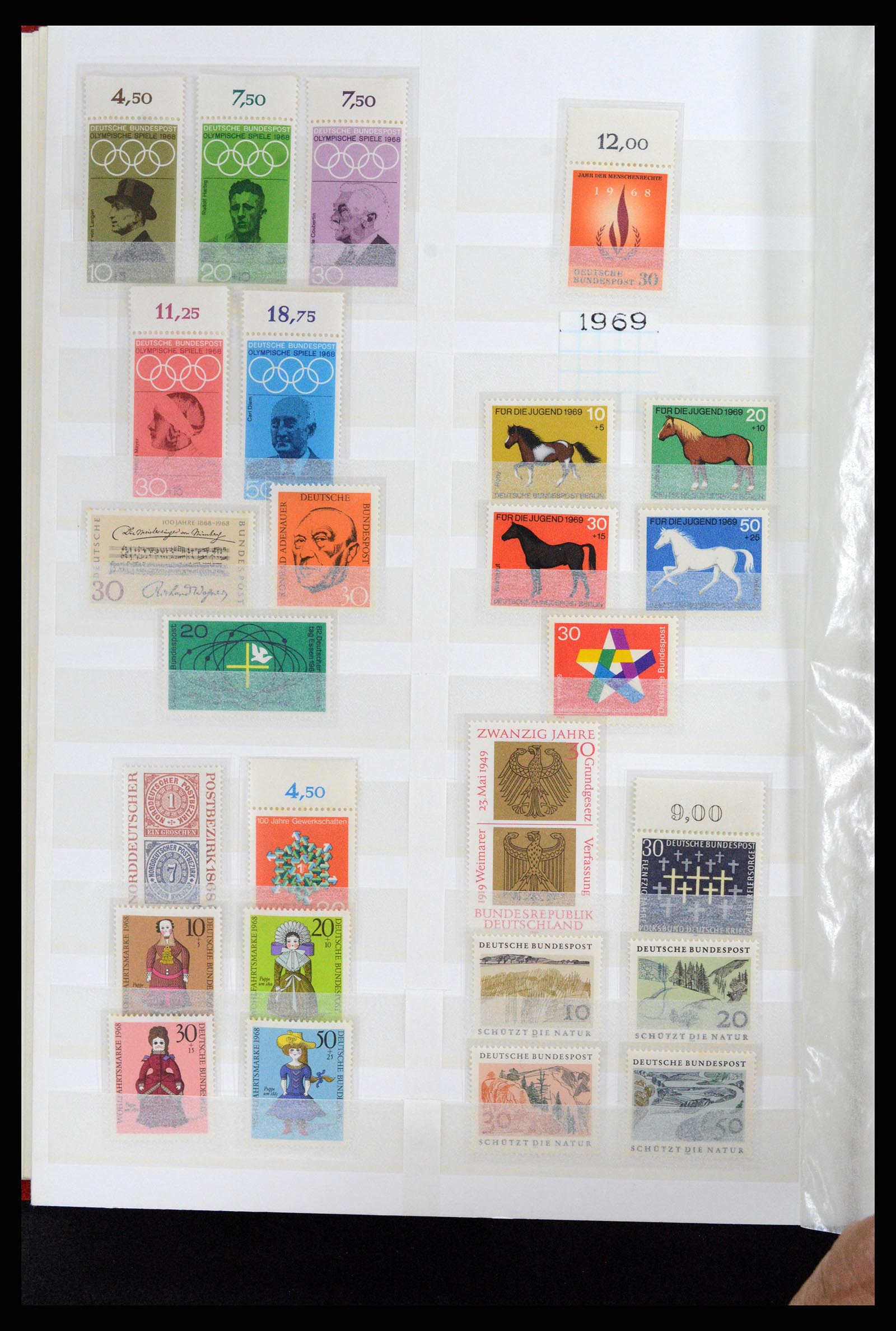 37502 063 - Stamp collection 37502 Bundespost 1949-2000.