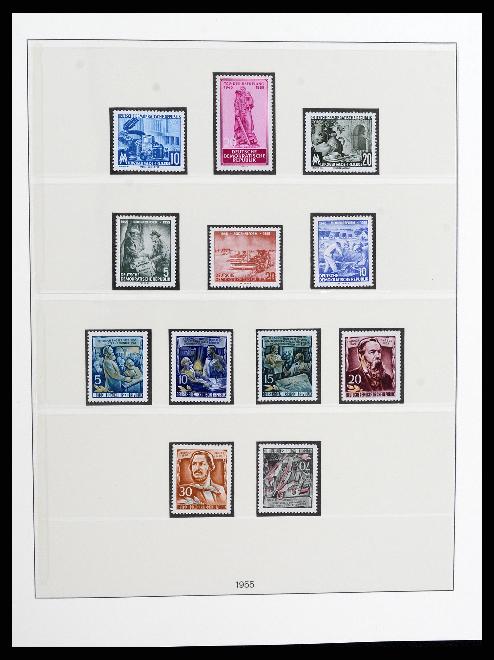 37507 020 - Stamp collection 37507 D.D.R. 1949-1990.
