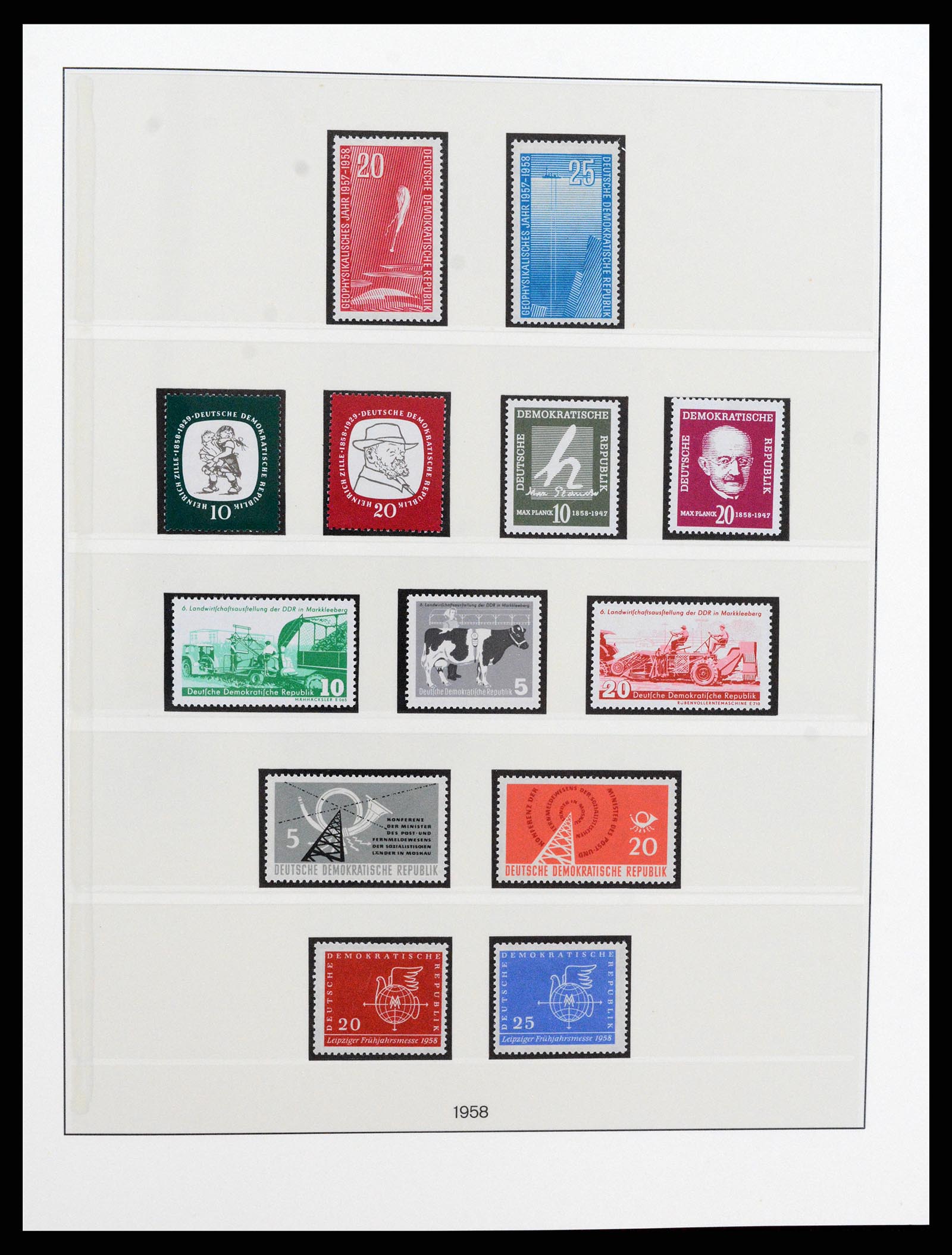 37507 031 - Postzegelverzameling 37507 D.D.R. 1949-1990.