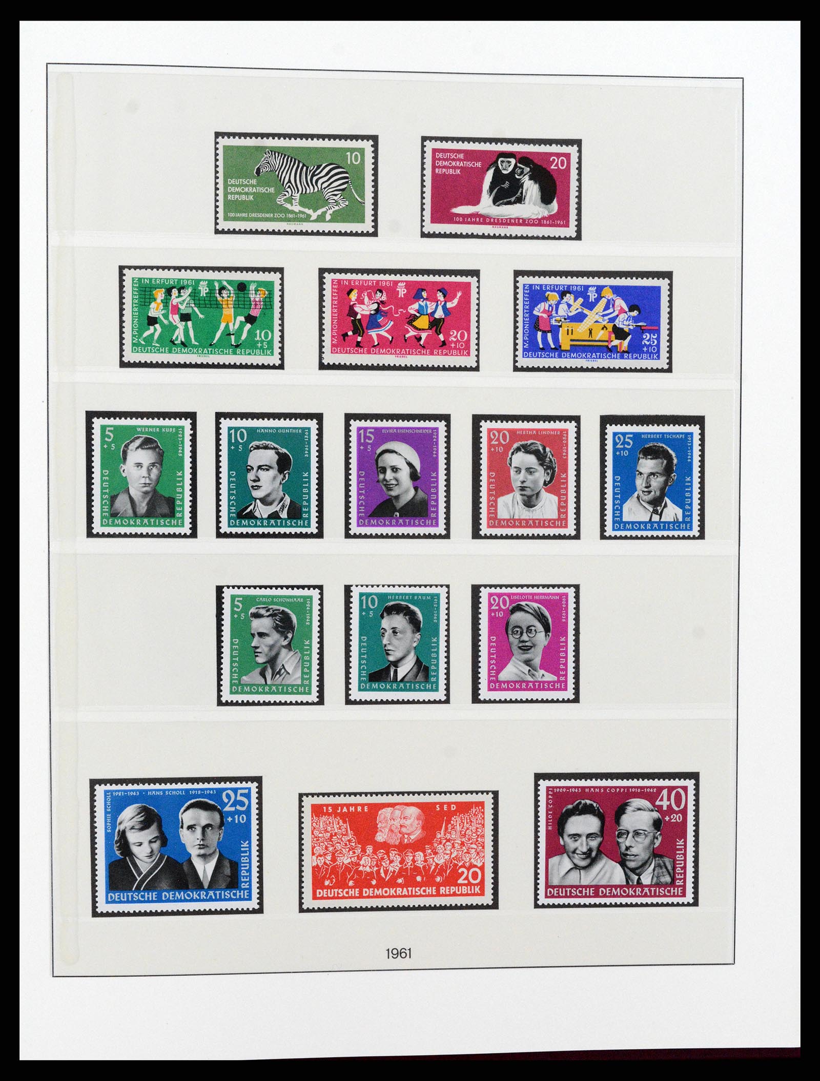 37507 046 - Postzegelverzameling 37507 D.D.R. 1949-1990.