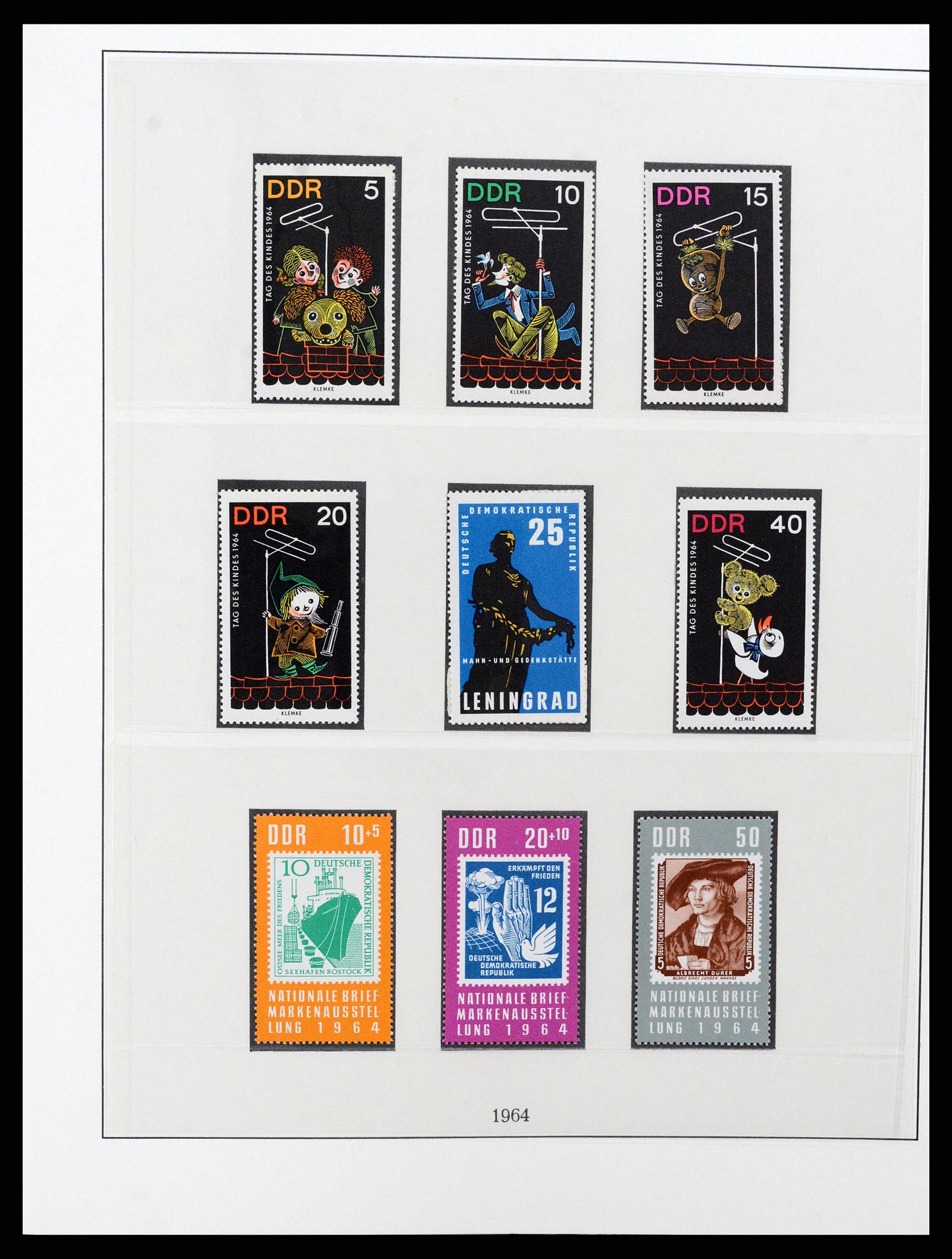 37507 067 - Postzegelverzameling 37507 D.D.R. 1949-1990.