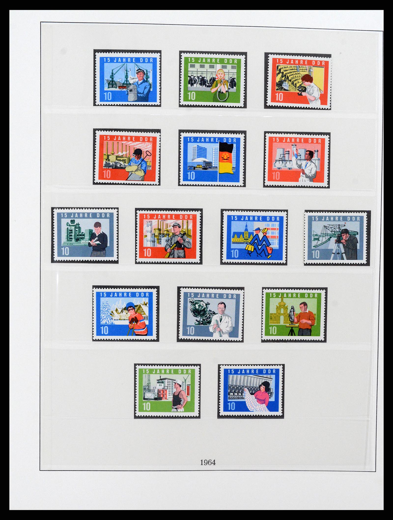 37507 070 - Postzegelverzameling 37507 D.D.R. 1949-1990.