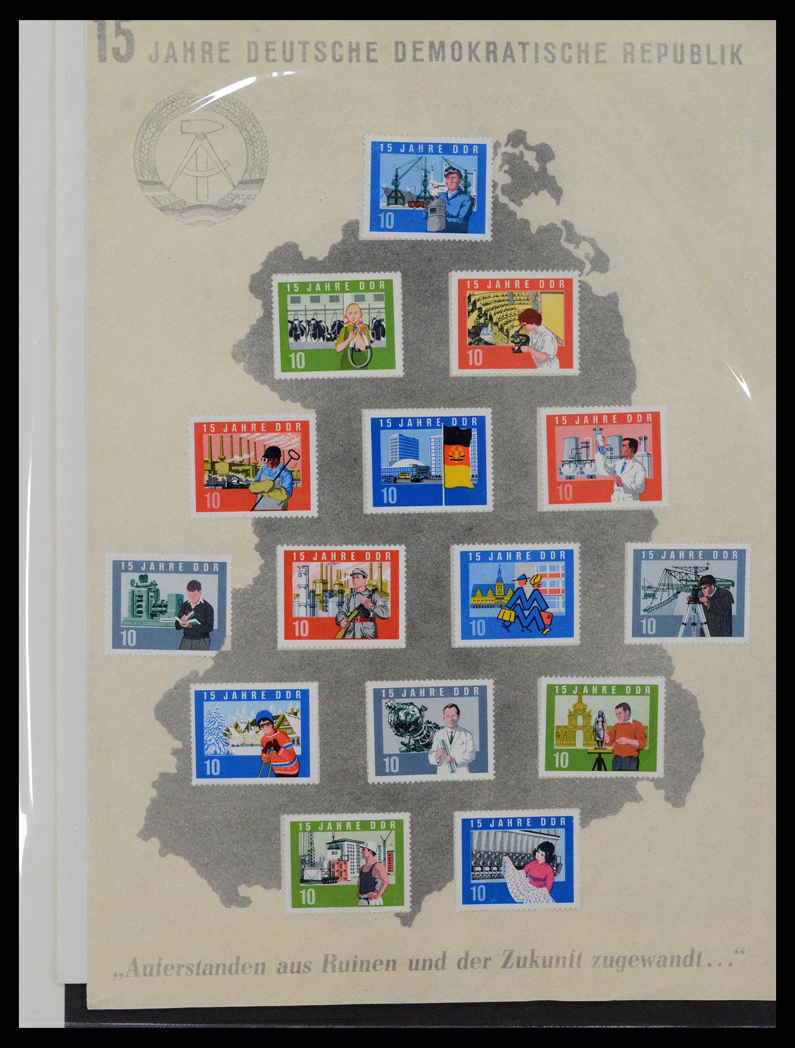 37507 071 - Postzegelverzameling 37507 D.D.R. 1949-1990.