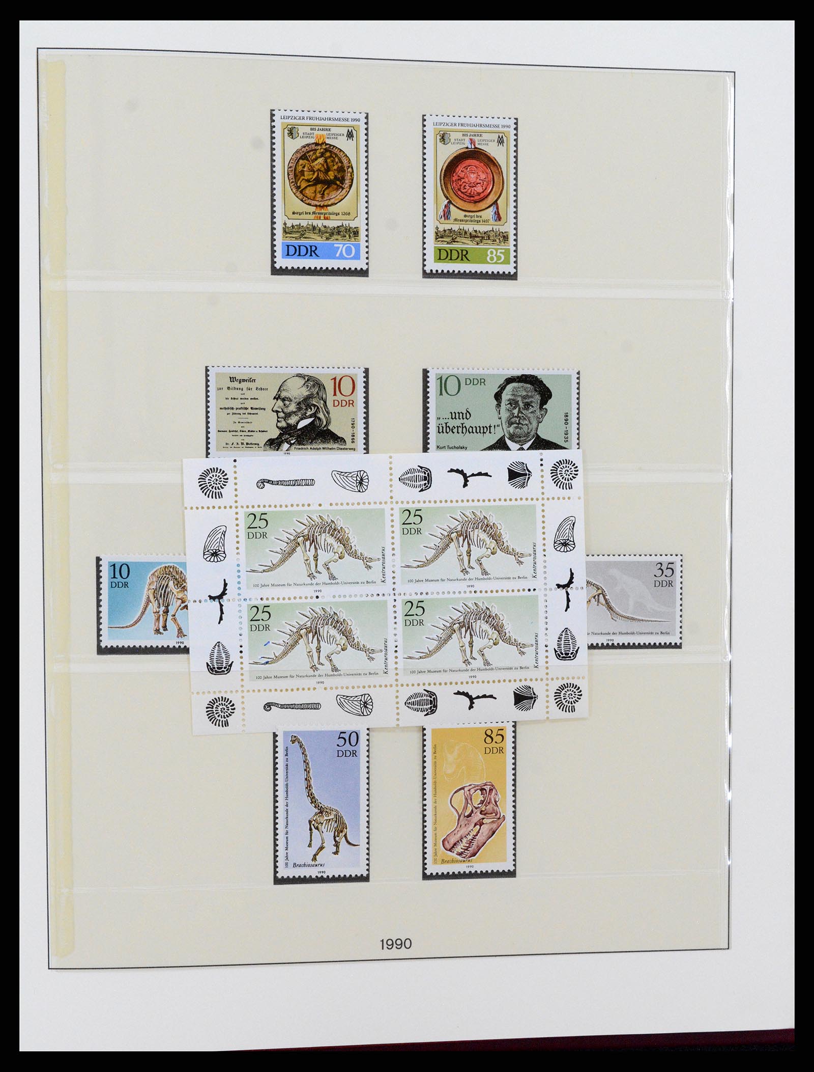 37507 323 - Postzegelverzameling 37507 D.D.R. 1949-1990.