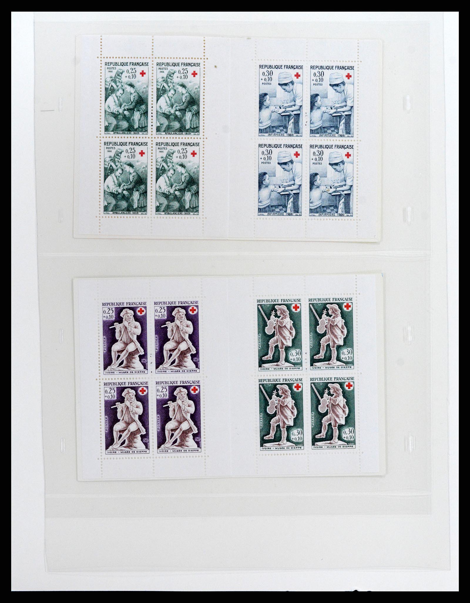 37542 007 - Postzegelverzameling 37542 Frankrijk postzegelboekjes 1952-2004.