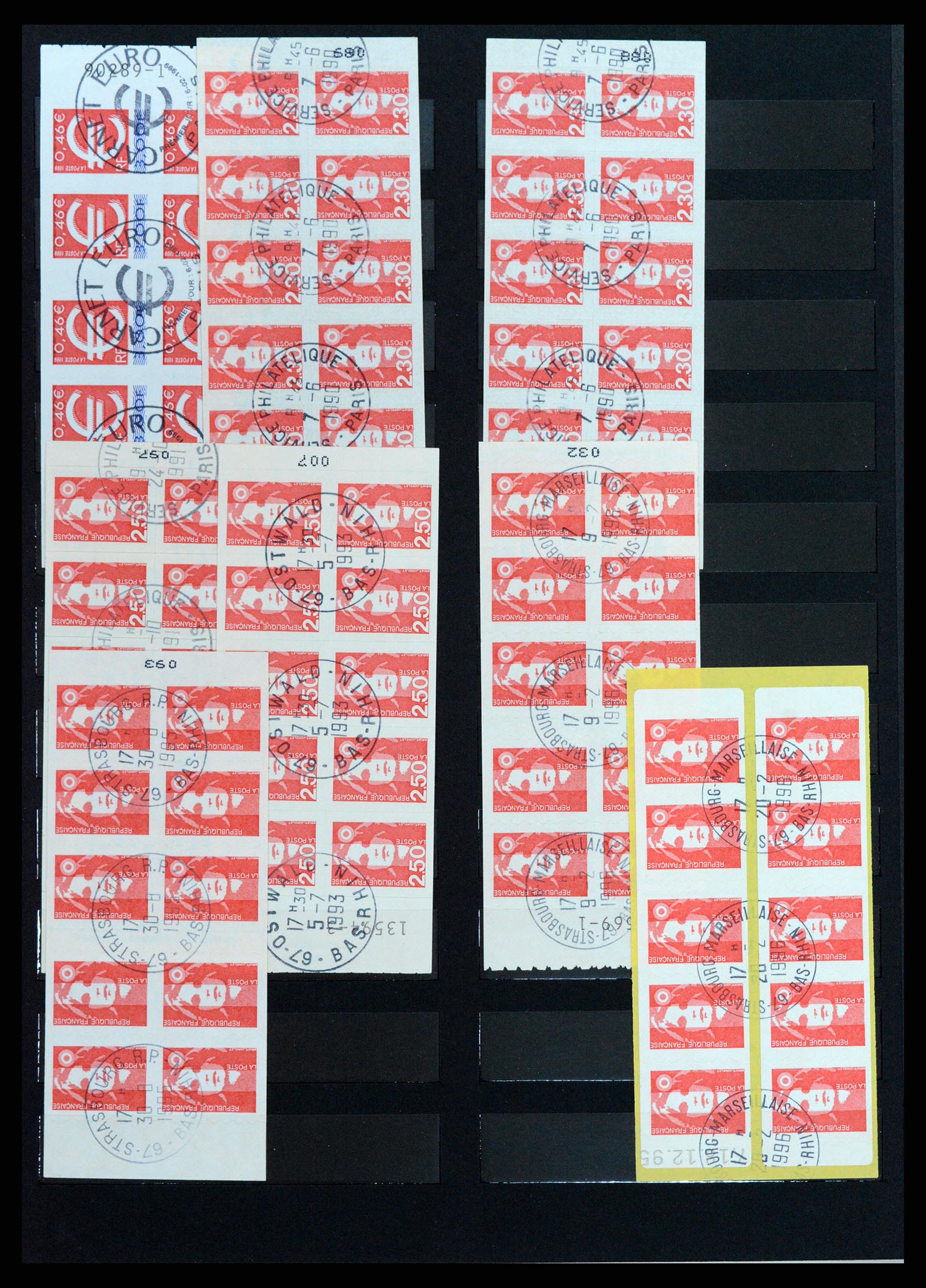 37542 032 - Postzegelverzameling 37542 Frankrijk postzegelboekjes 1952-2004.