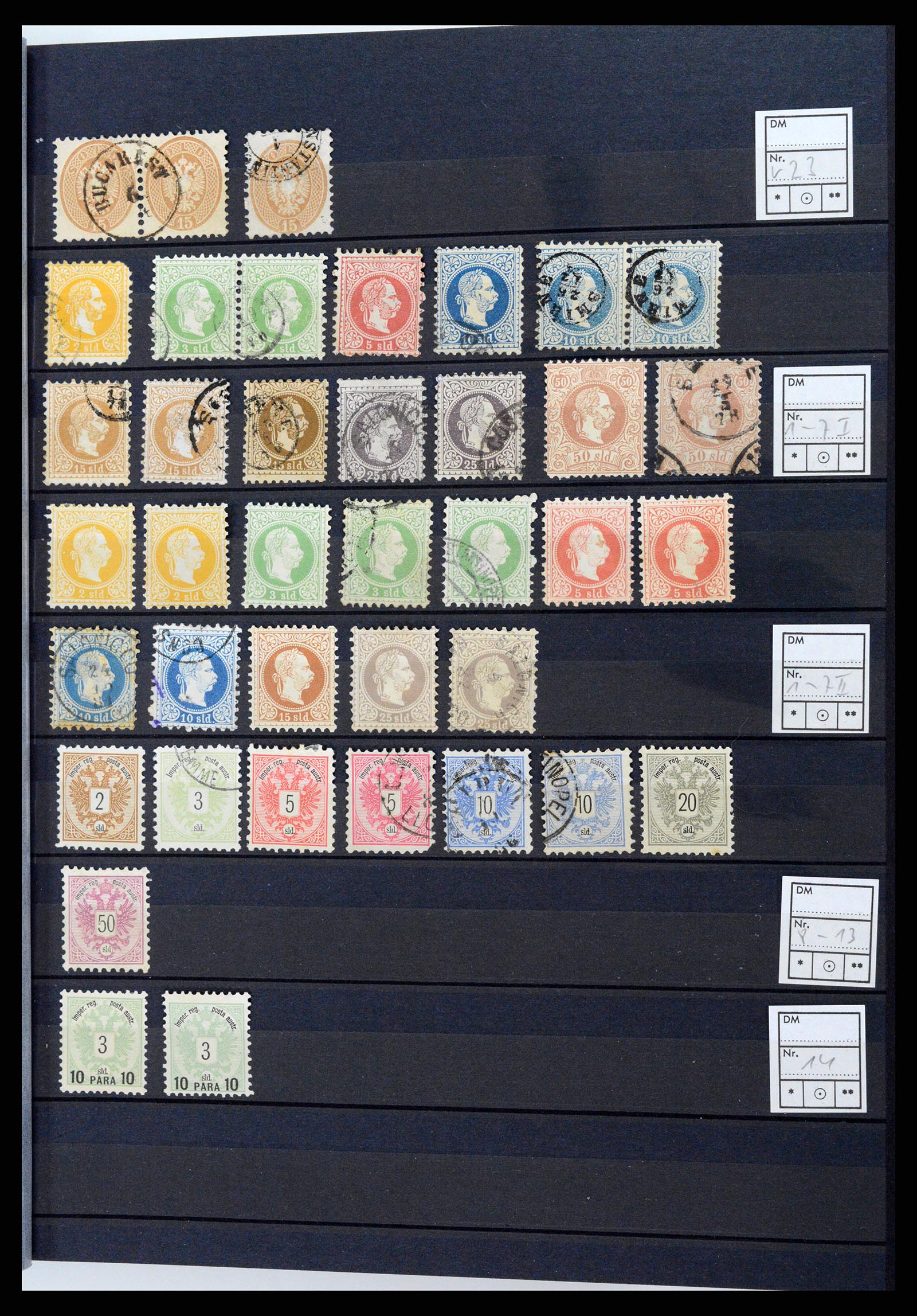 37563 001 - Postzegelverzameling 37563 Oostenrijks Levant 1864-1914.