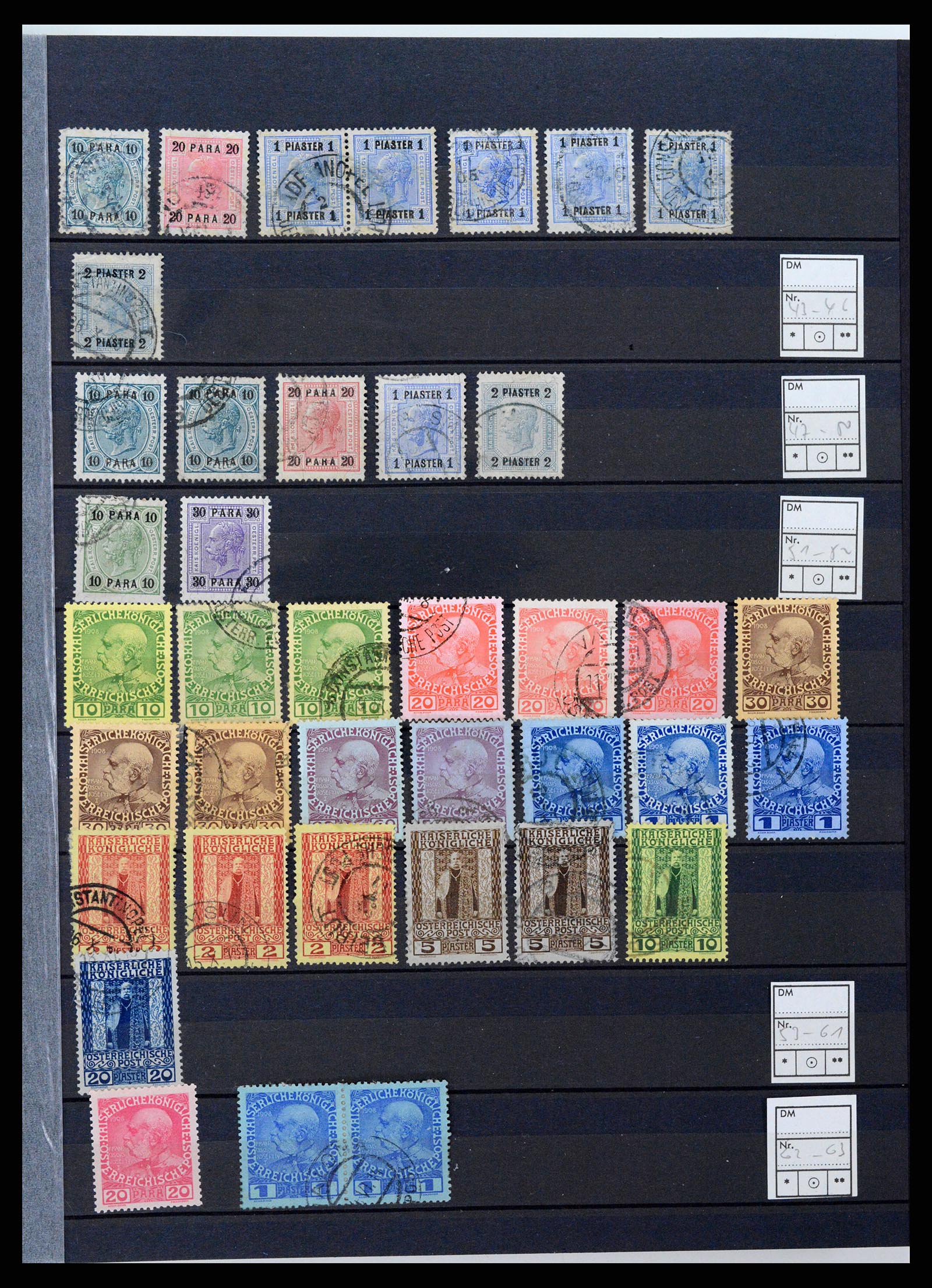 37563 003 - Postzegelverzameling 37563 Oostenrijks Levant 1864-1914.