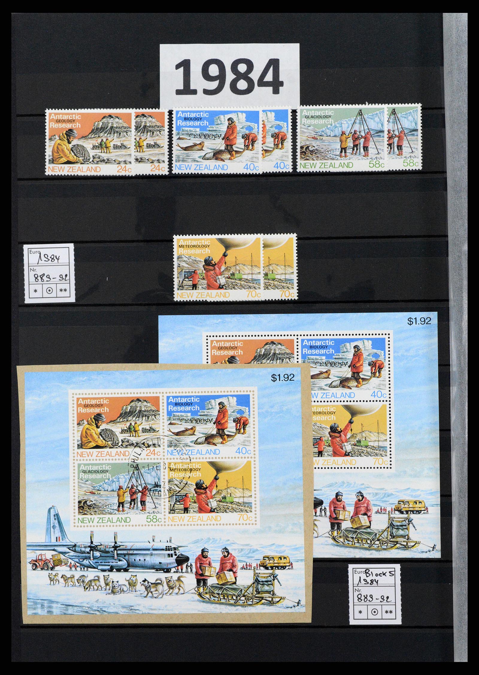 37597 044 - Postzegelverzameling 37597 Nieuw Zeeland 1970-2012.