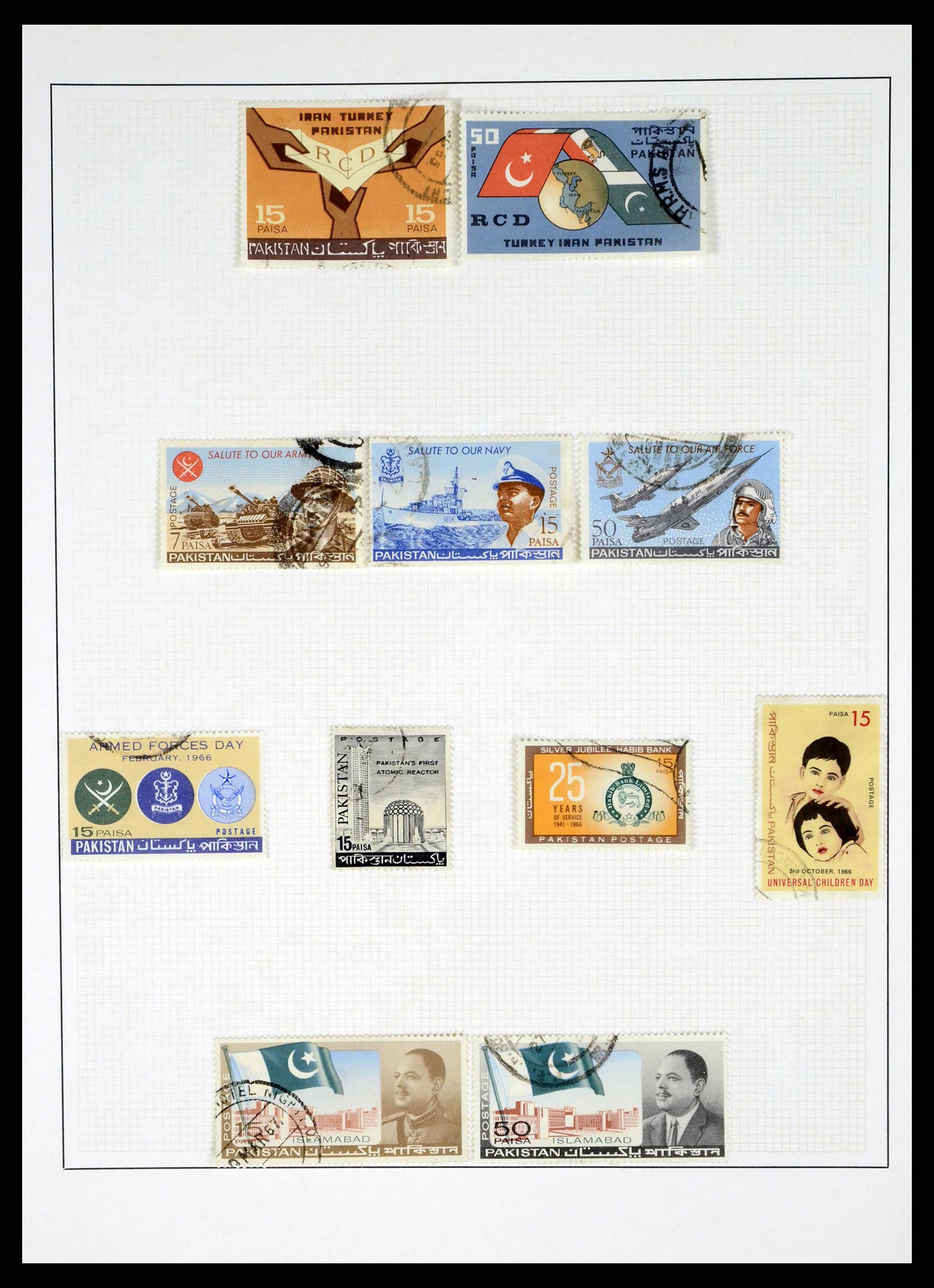 37619 023 - Postzegelverzameling 37619 Pakistan/Bangladesh 1947-2000.