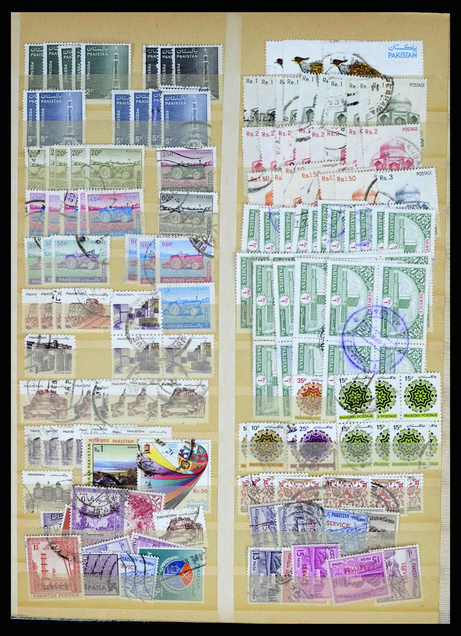 37619 327 - Stamp collection 37619 Pakistan/Bangladesh 1947-2000.