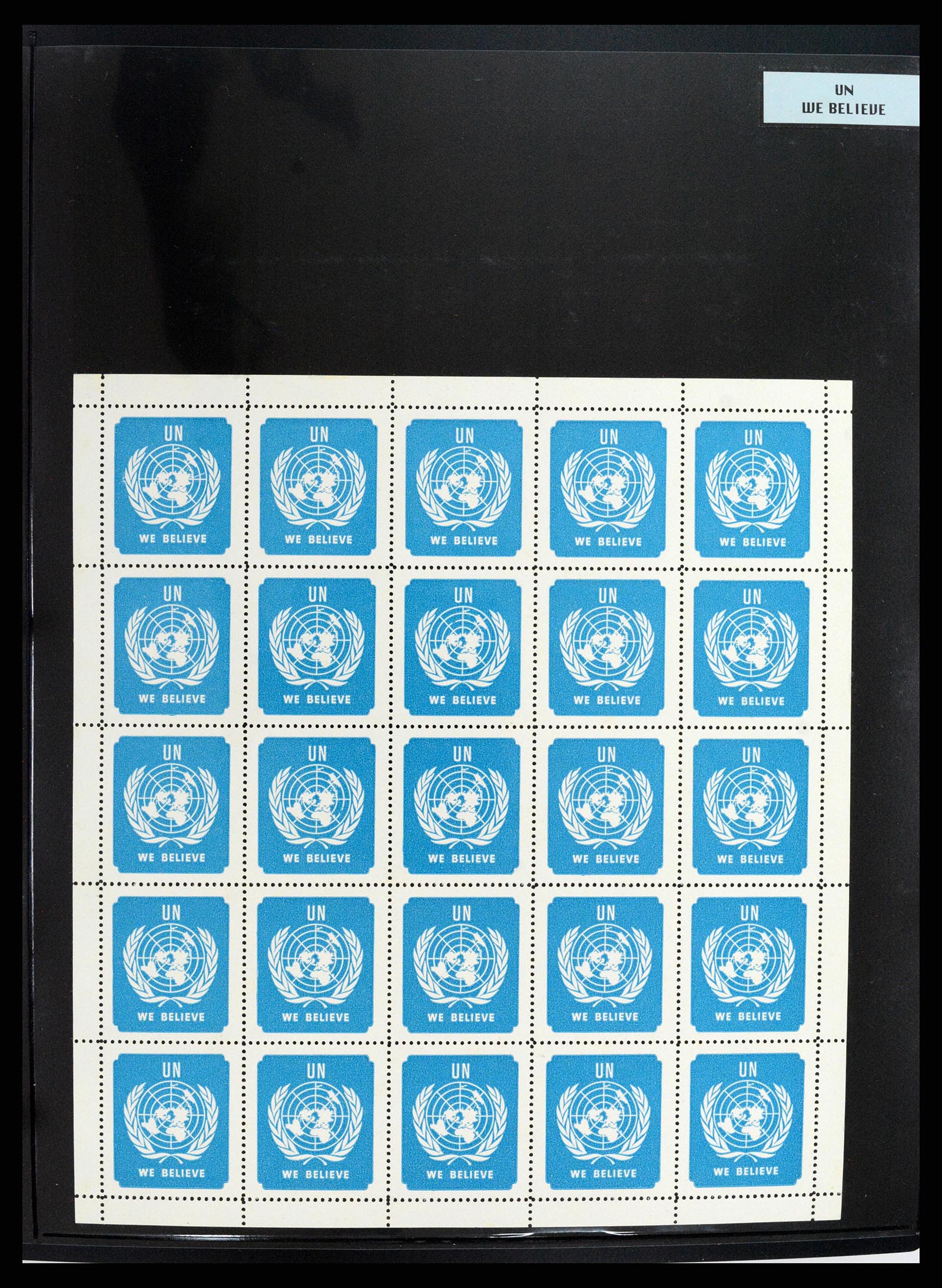 37631 014 - Postzegelverzameling 37631 Verenigde Naties cinderella's 1942-2006.