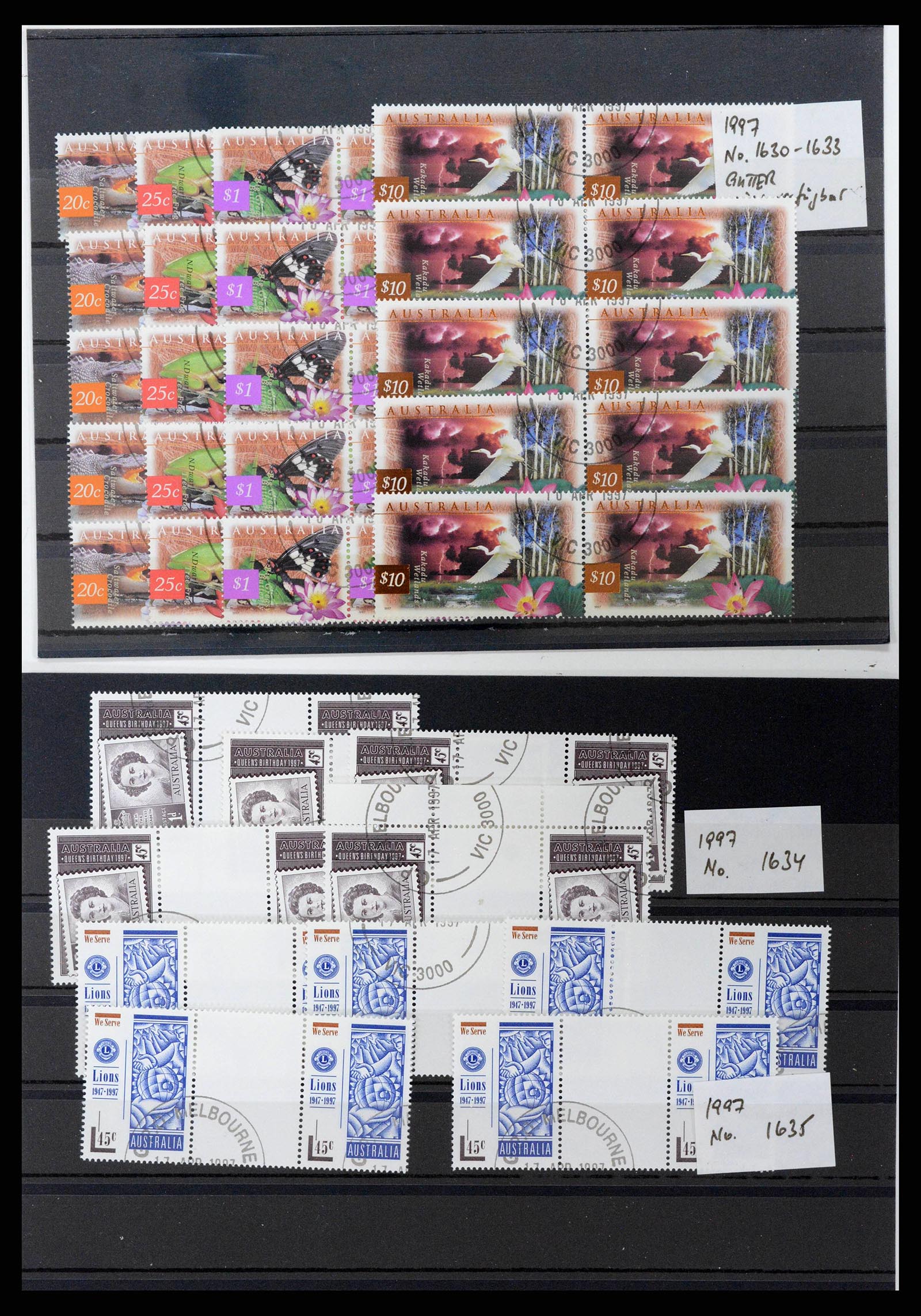 37670 0154 - Stamp collection 37670 Australia gutterpairs 1968-2006.