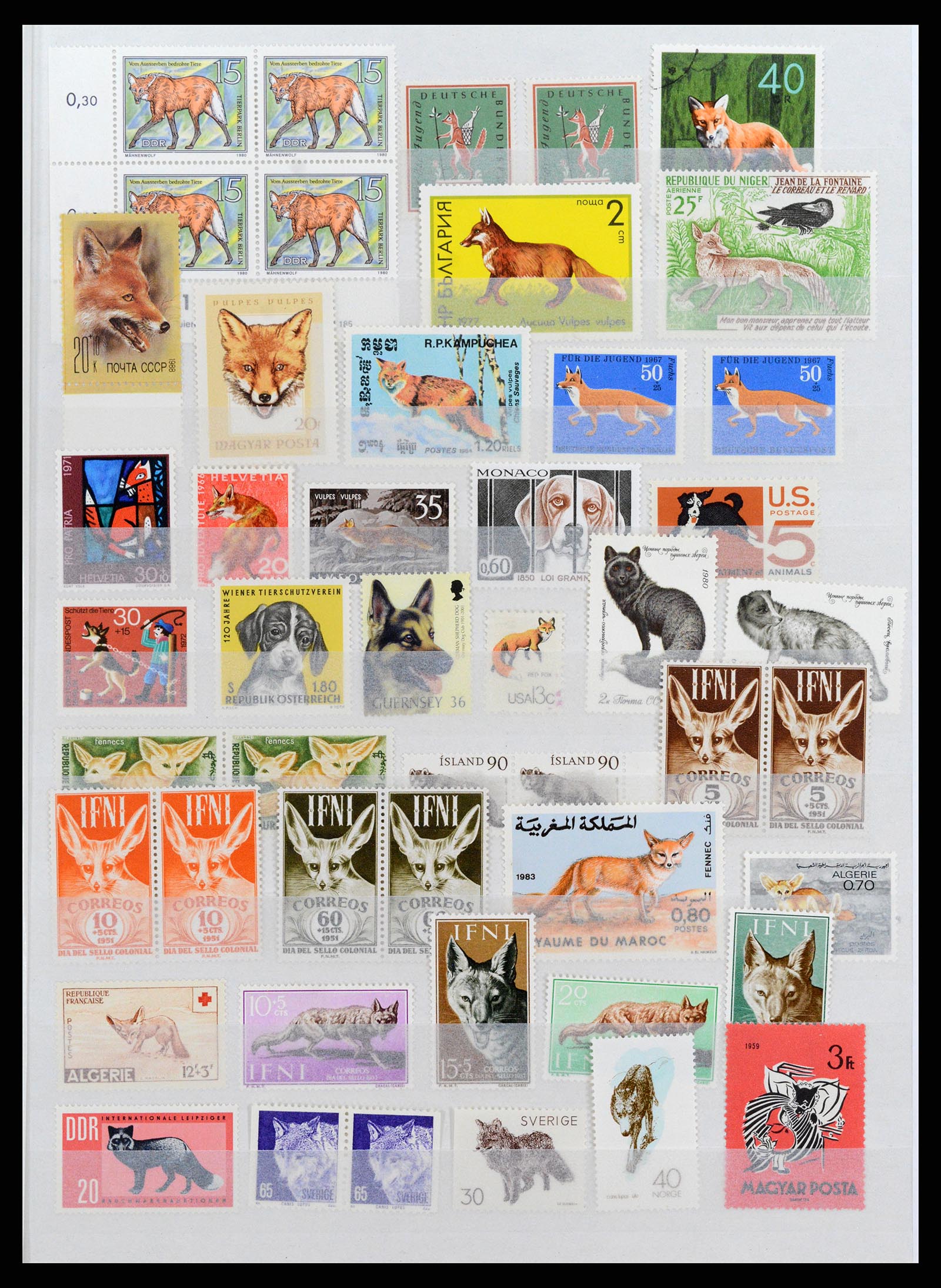 37671 119 - Postzegelverzameling 37671 Motief honden 1950-2010.