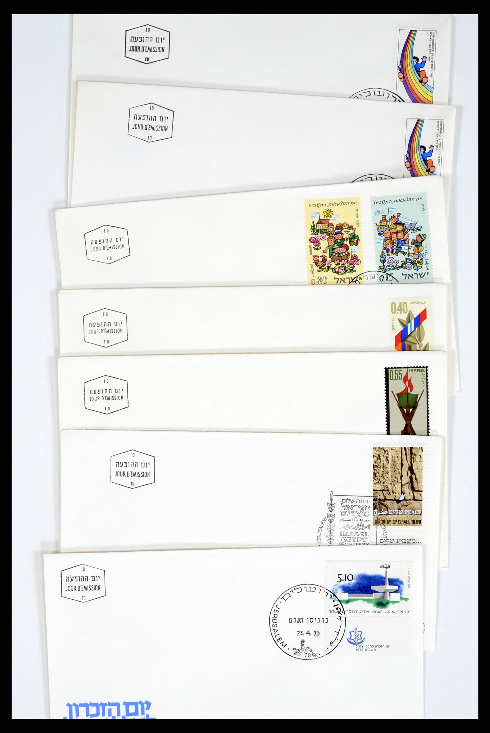 37711 048 - Postzegelverzameling 37711 Israël first day covers 1970-2000.