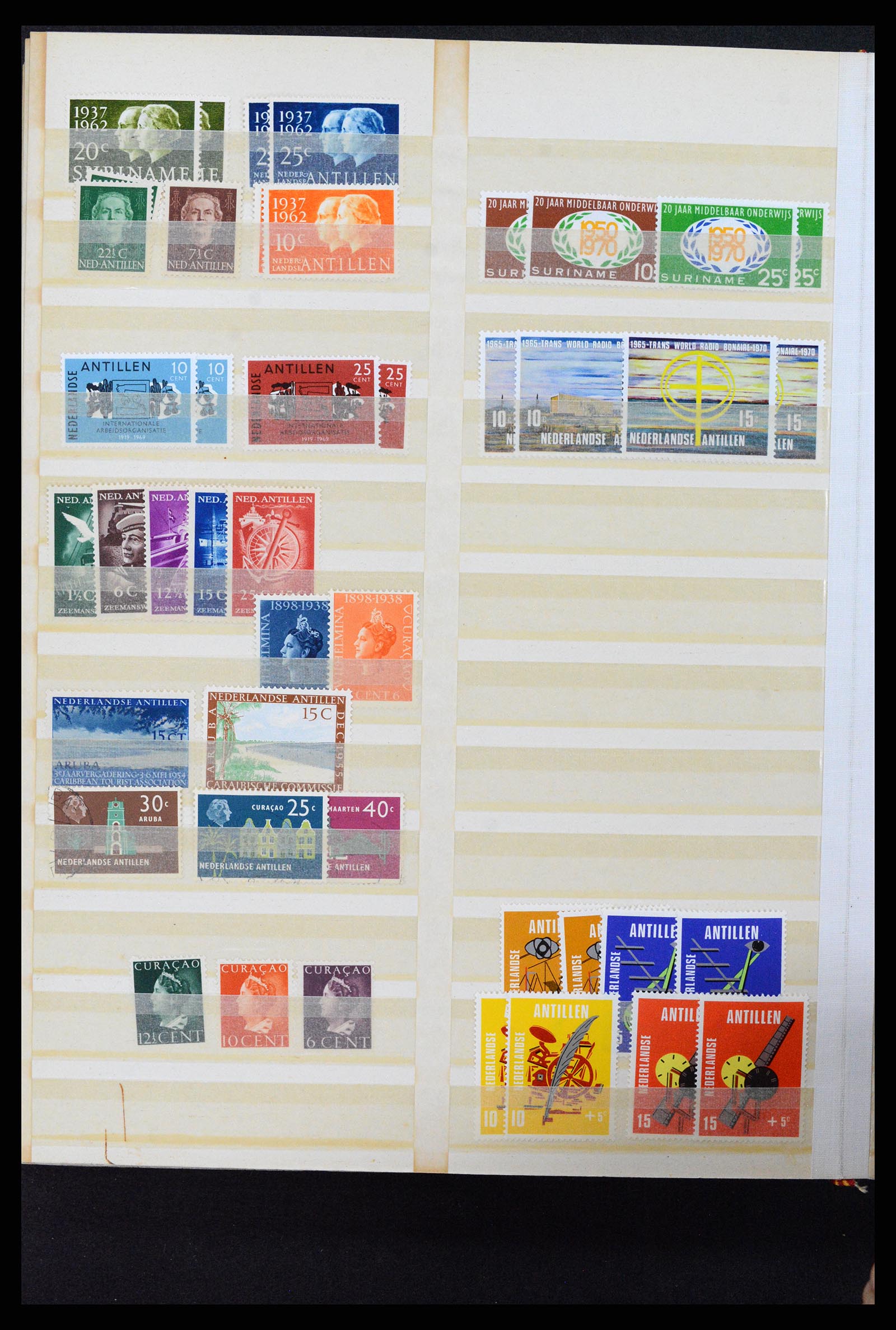 37714 026 - Postzegelverzameling 37714 Nederland 1920-1979.