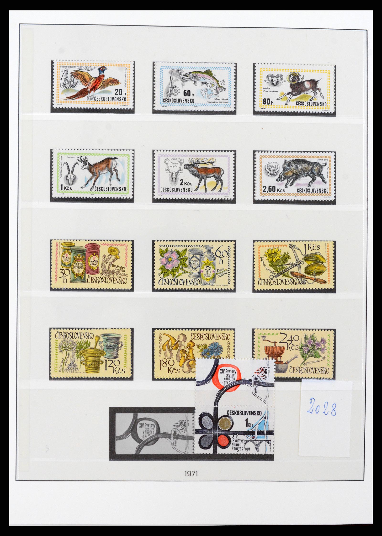 37724 032 - Stamp collection 37724 Czechoslovakia 1918-1990.