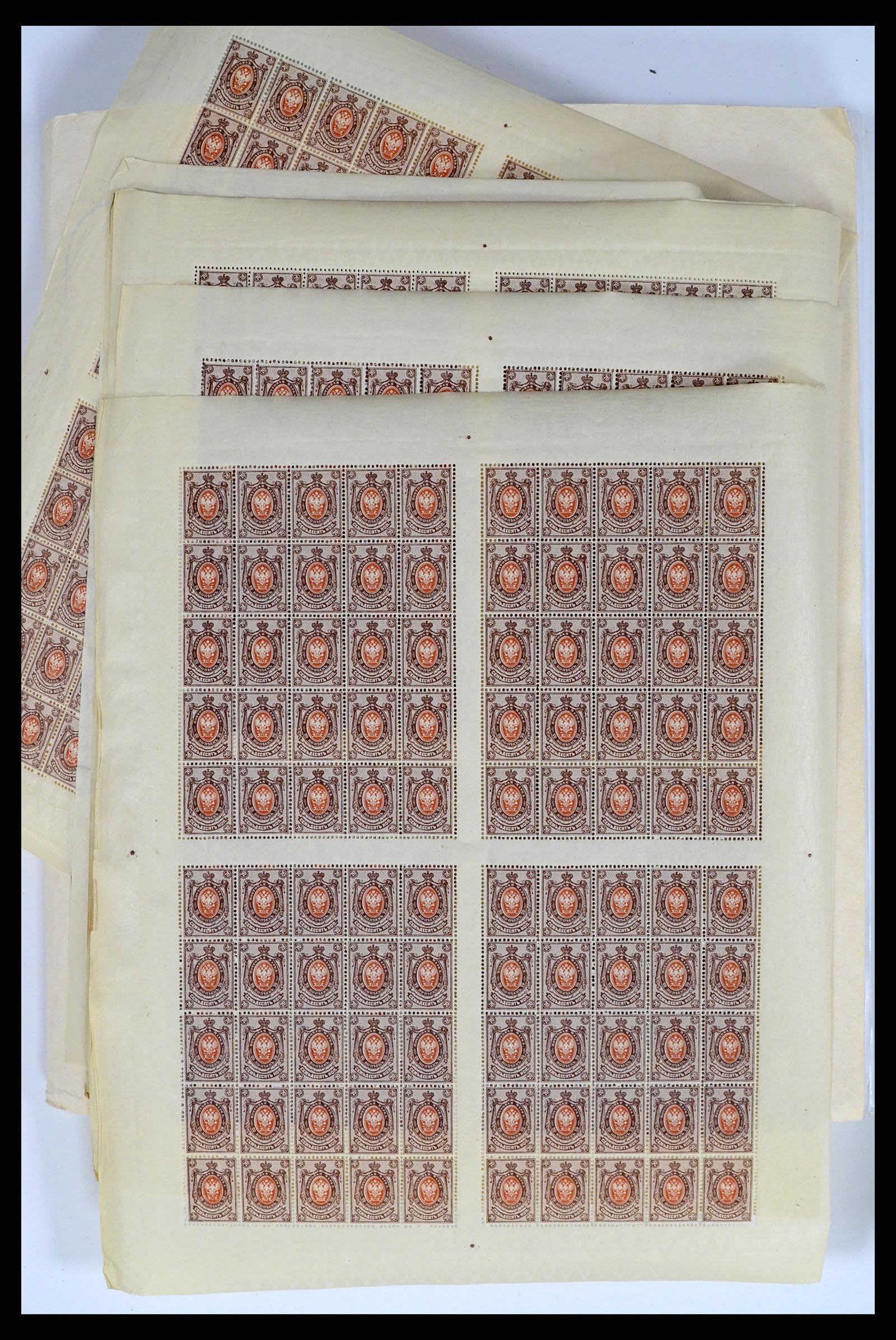37750 0007 - Postzegelverzameling 37750 Rusland archiefvondst 1909-1917.