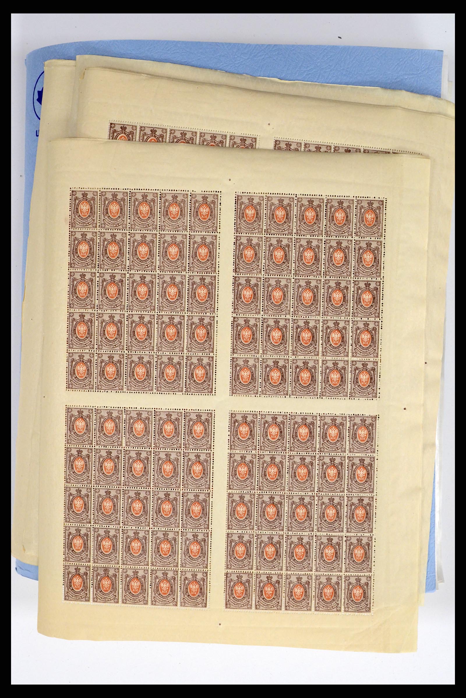 37750 0009 - Postzegelverzameling 37750 Rusland archiefvondst 1909-1917.