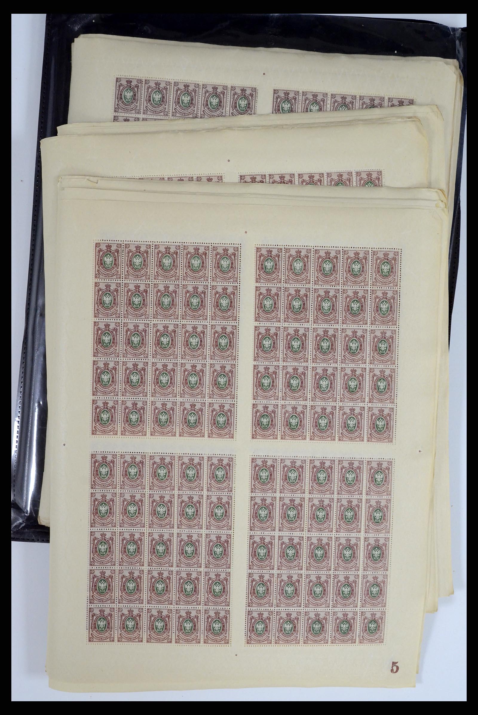 37750 0046 - Postzegelverzameling 37750 Rusland archiefvondst 1909-1917.