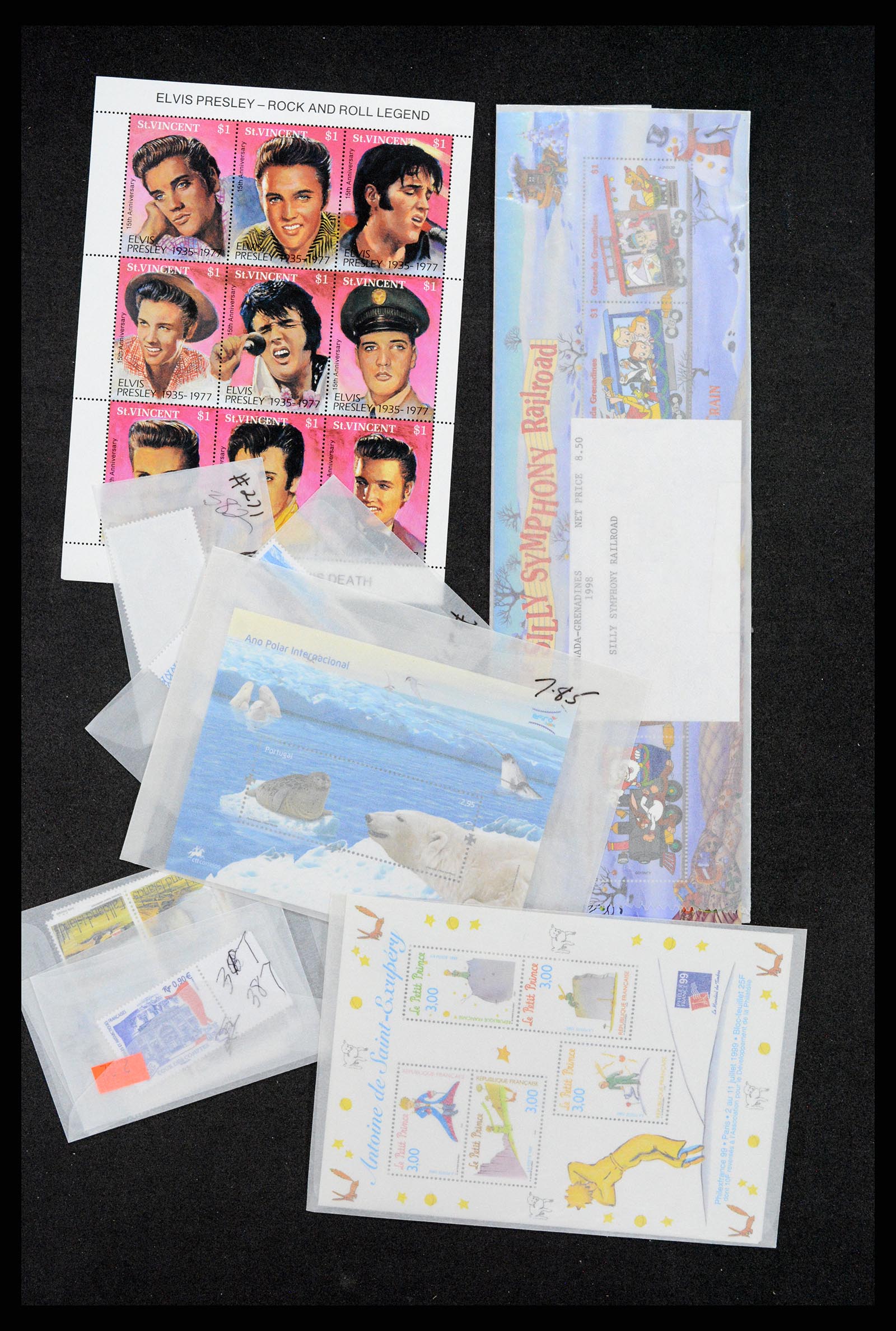 37769 535 - Postzegelverzameling 37769 Wereld uitzoekpartij 1860-2010.