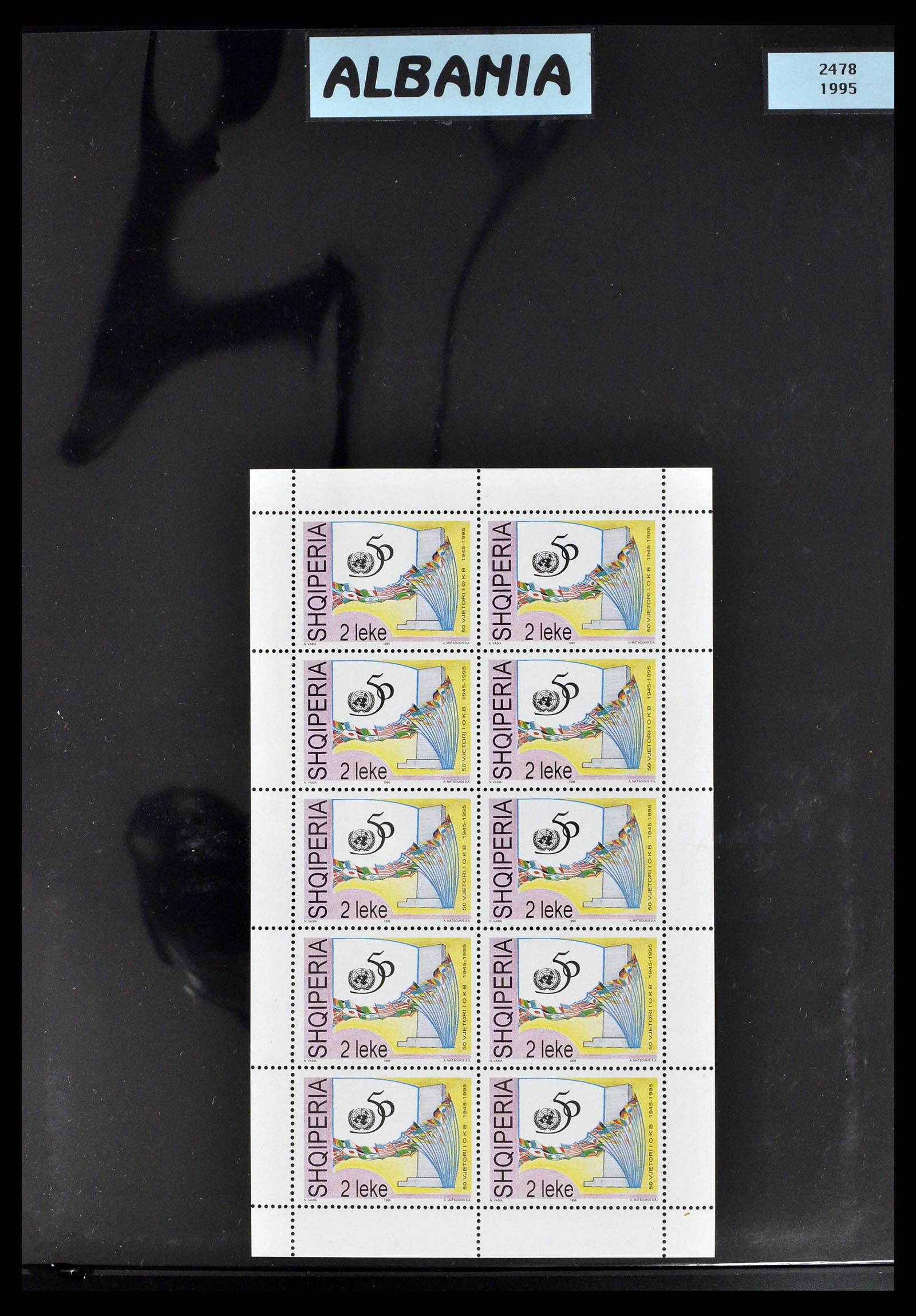 37773 0003 - Postzegelverzameling 37773 Motief 50 jaar VN 1995.