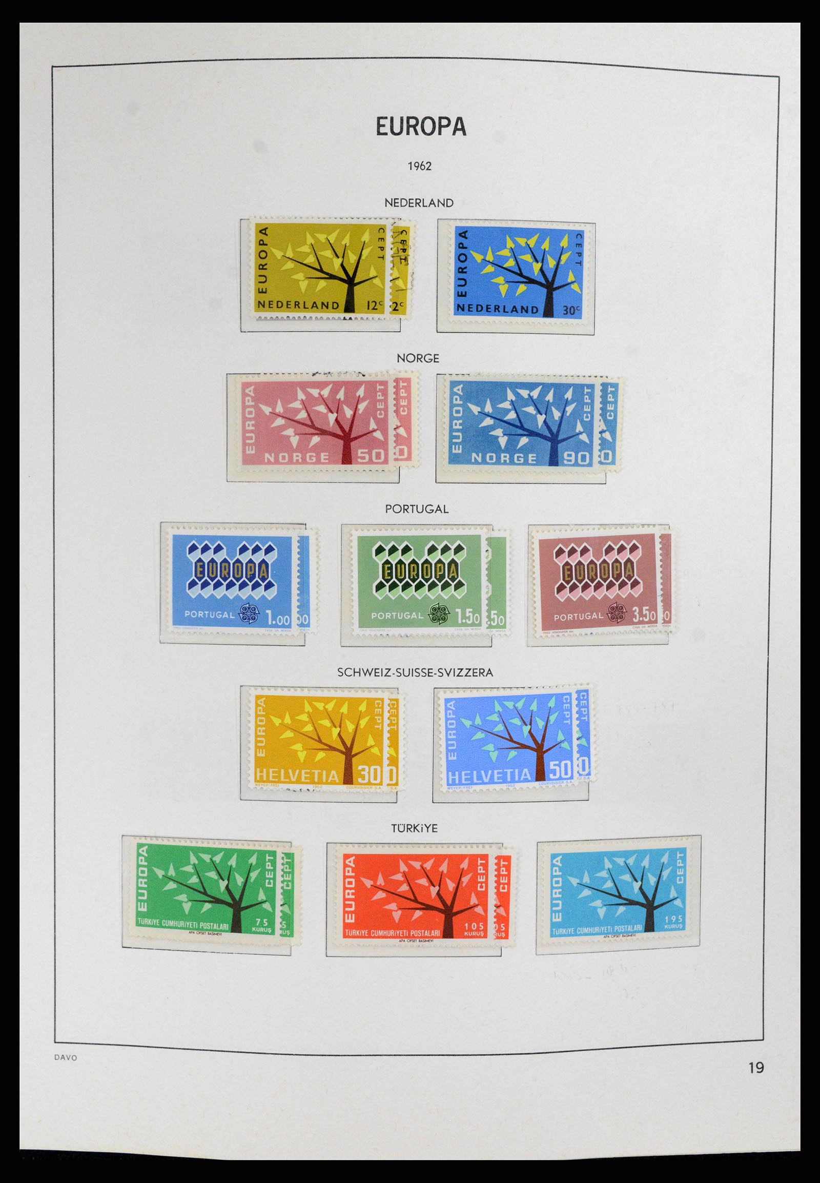 37828 019 - Postzegelverzameling 37828 Europa CEPT 1936-1986.