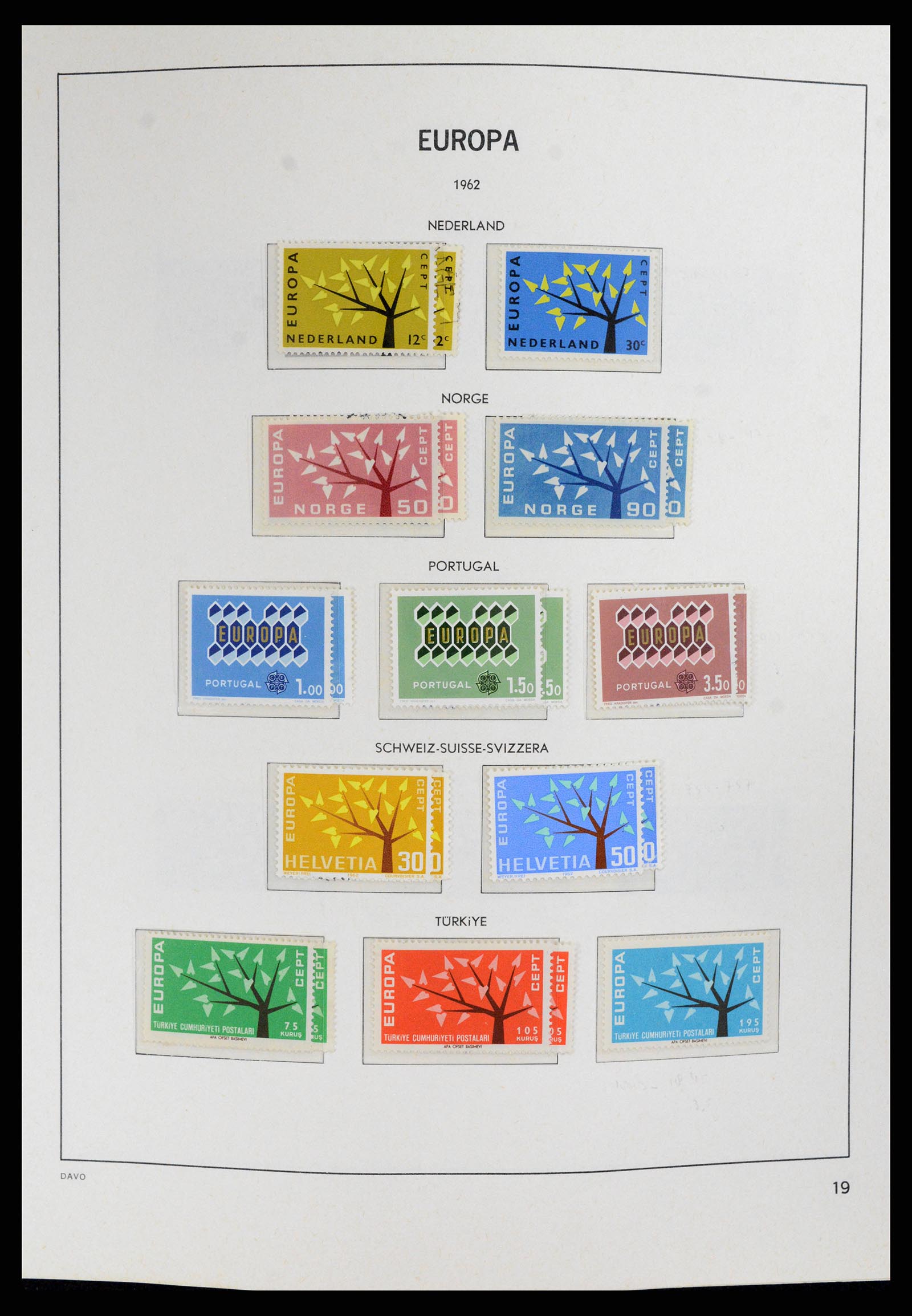 37828 019 - Postzegelverzameling 37828 Europa CEPT 1936-1986.