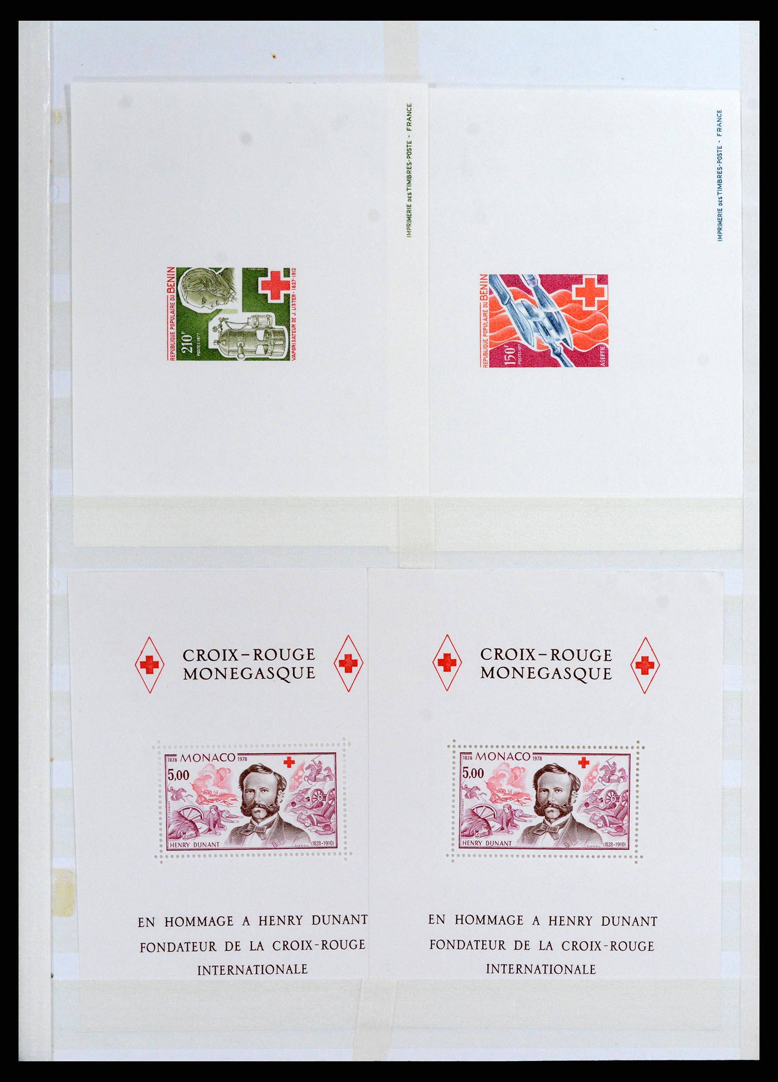 37885 034 - Stamp Collection 37885 Theme Red Cross 1906-2000.