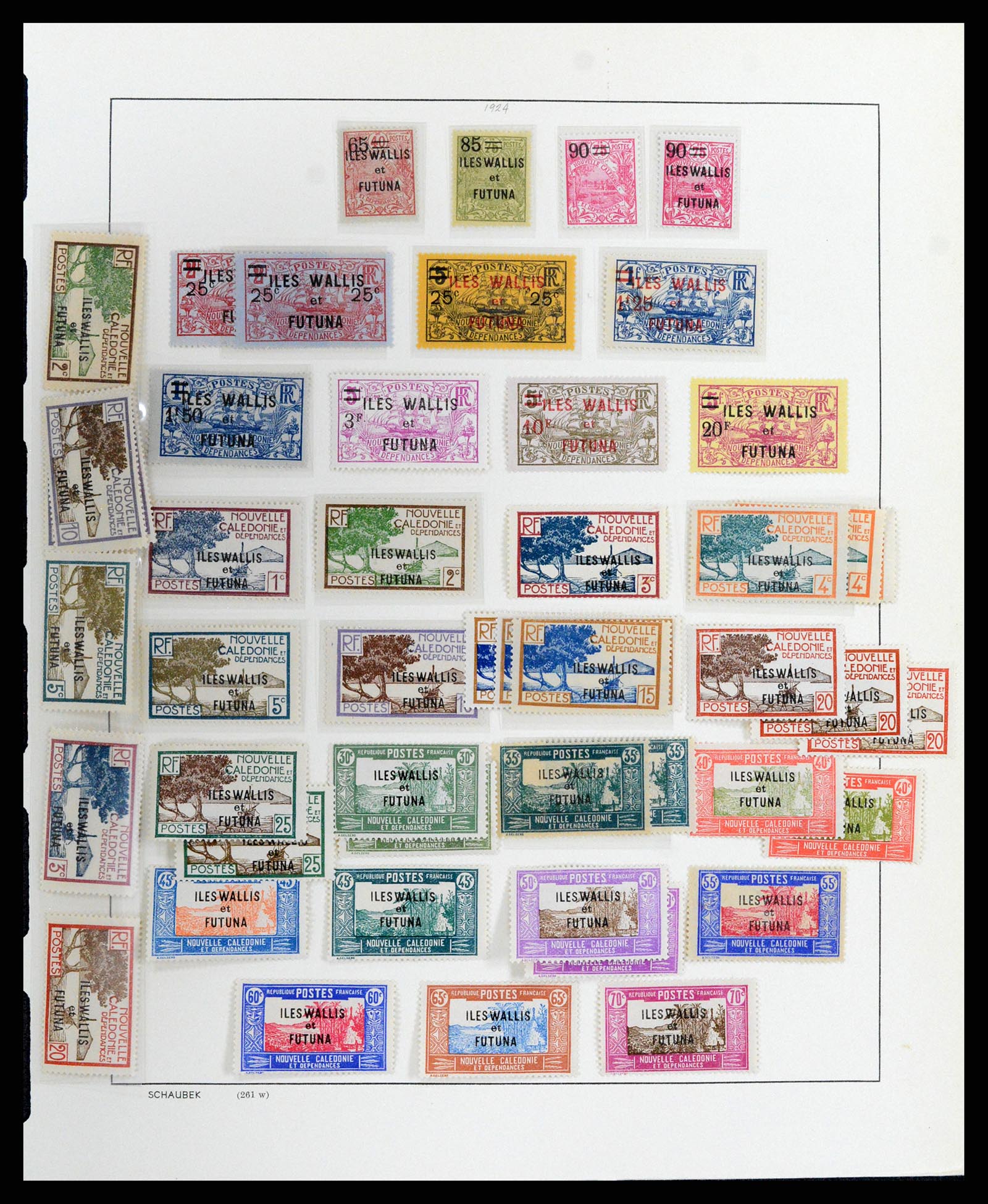 37926 002 - Stamp Collection 37926 Wallis et Futuna 1922-2001.