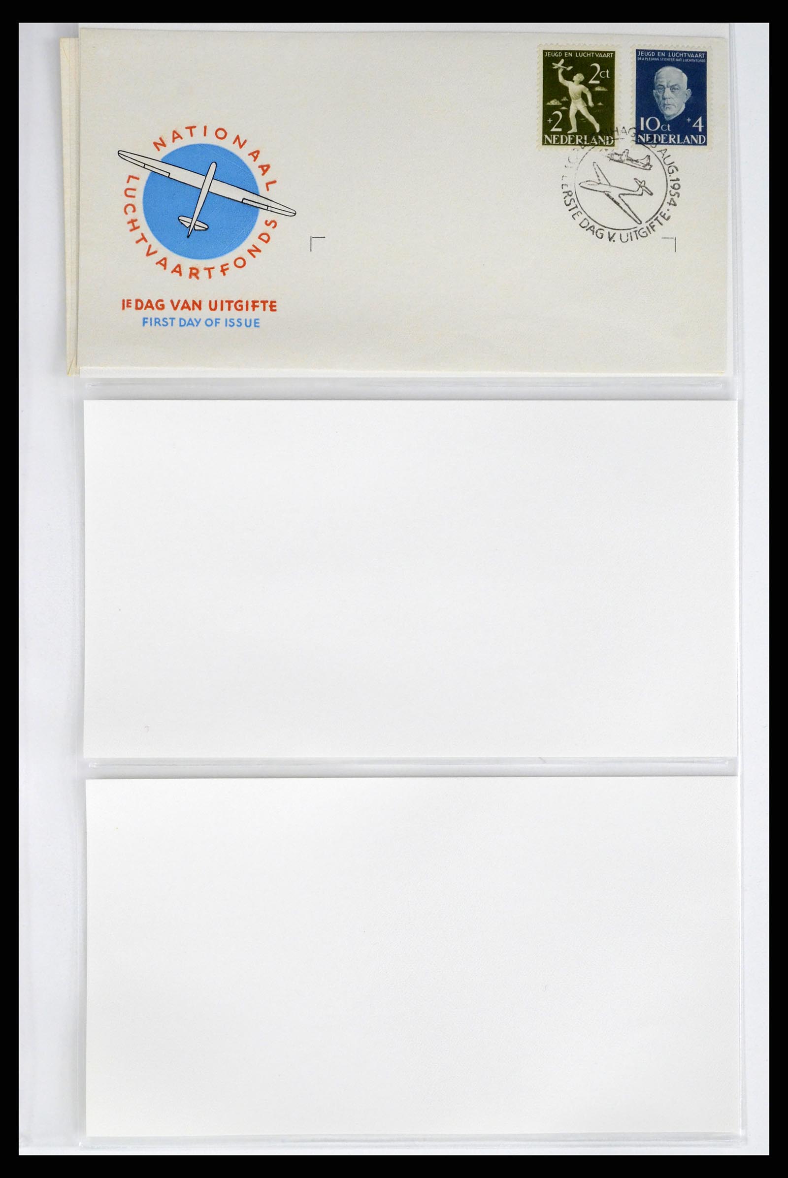 37983 001 - Postzegelverzameling 37983 Nederland FDC's 1954-1987.