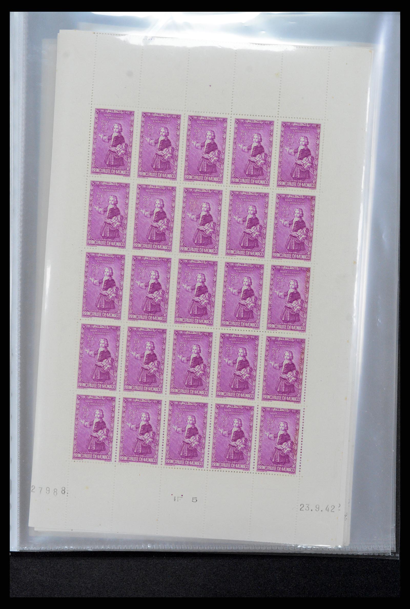37984 025 - Stamp collection 37984 Monaco better issues 1942-1982.