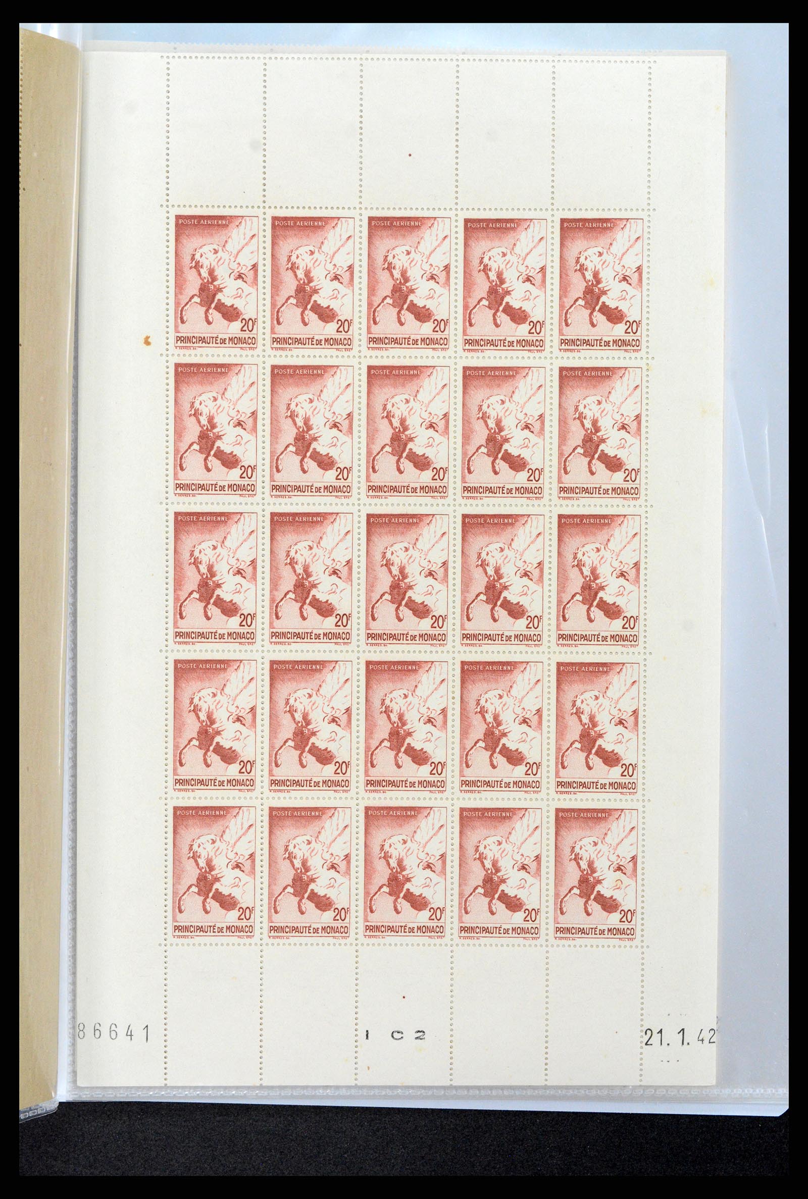 37984 046 - Stamp collection 37984 Monaco better issues 1942-1982.