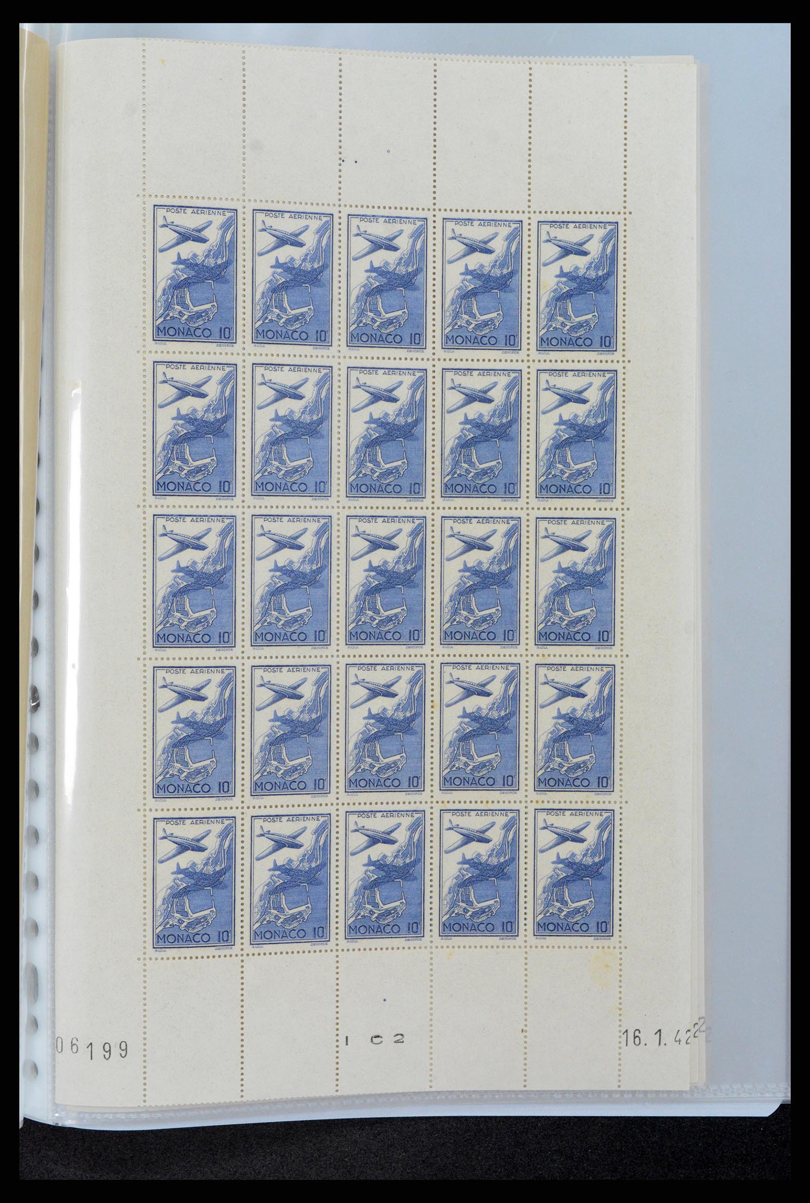 37984 054 - Stamp collection 37984 Monaco better issues 1942-1982.