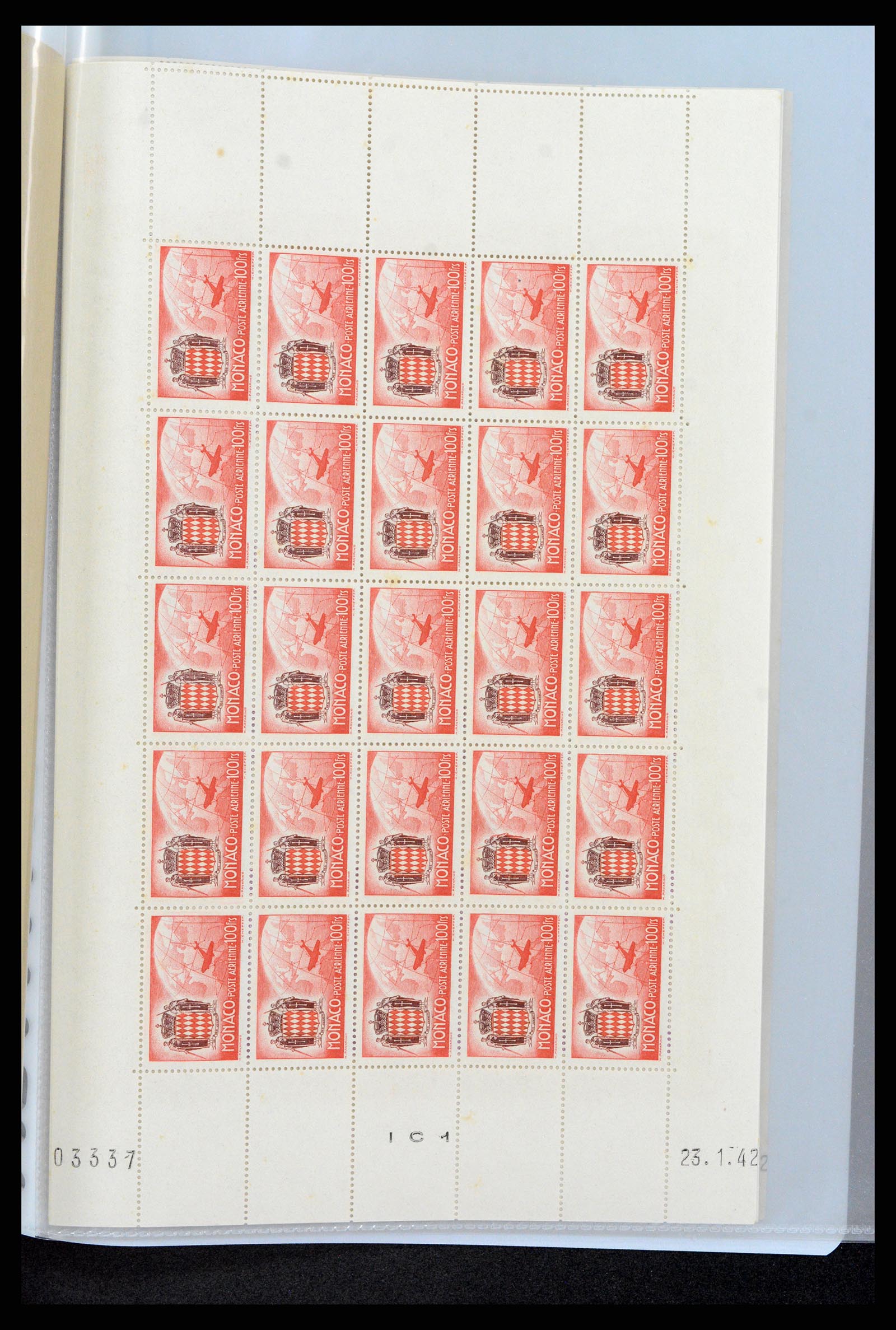 37984 056 - Stamp collection 37984 Monaco better issues 1942-1982.