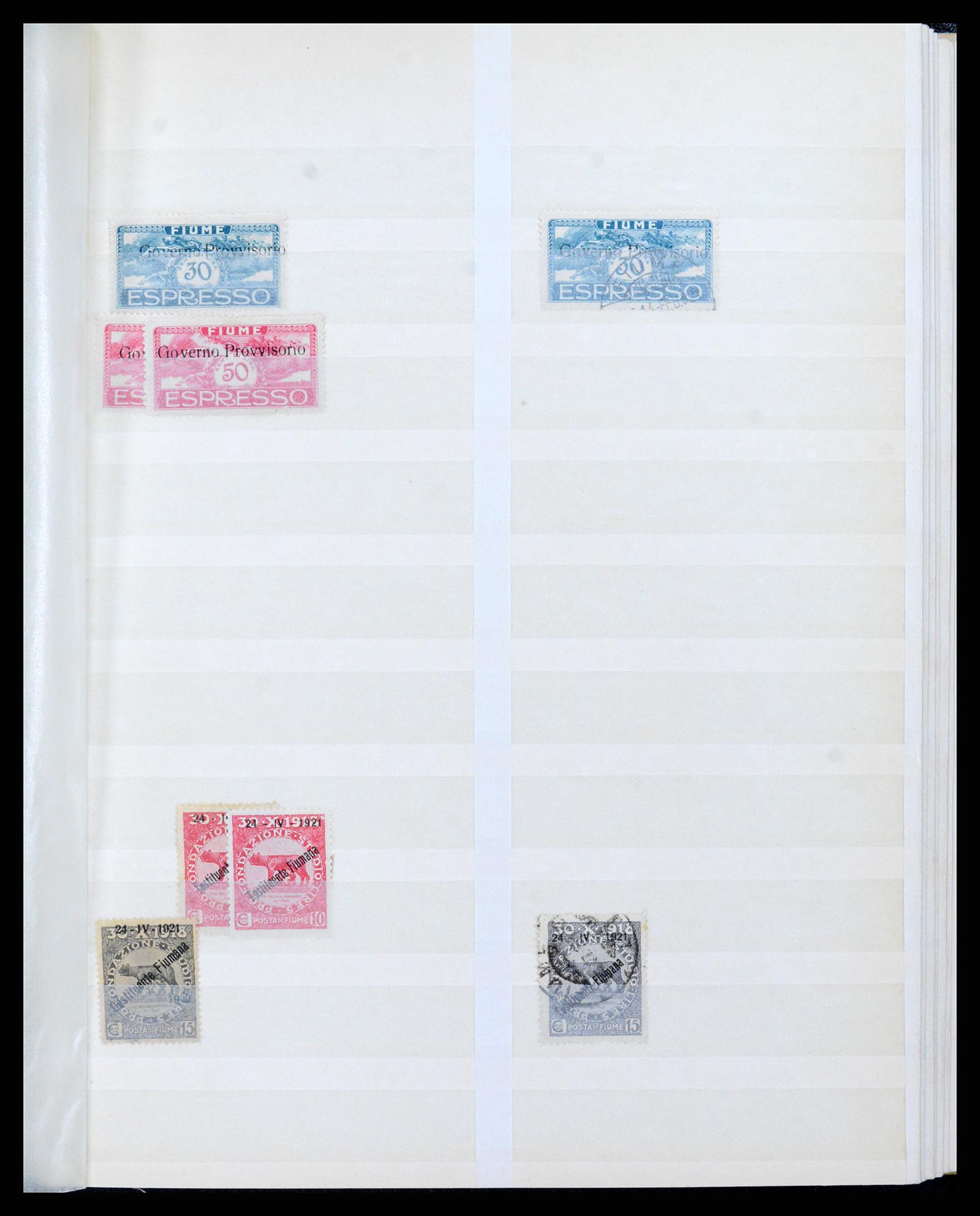 38074 0015 - Postzegelverzameling 38074 Fiume 1918-1924.