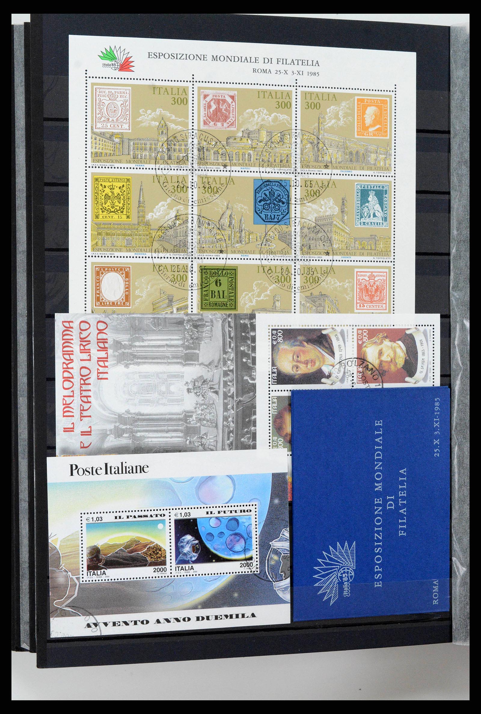 38137 0046 - Postzegelverzameling 38137 Italië 1861-2003.