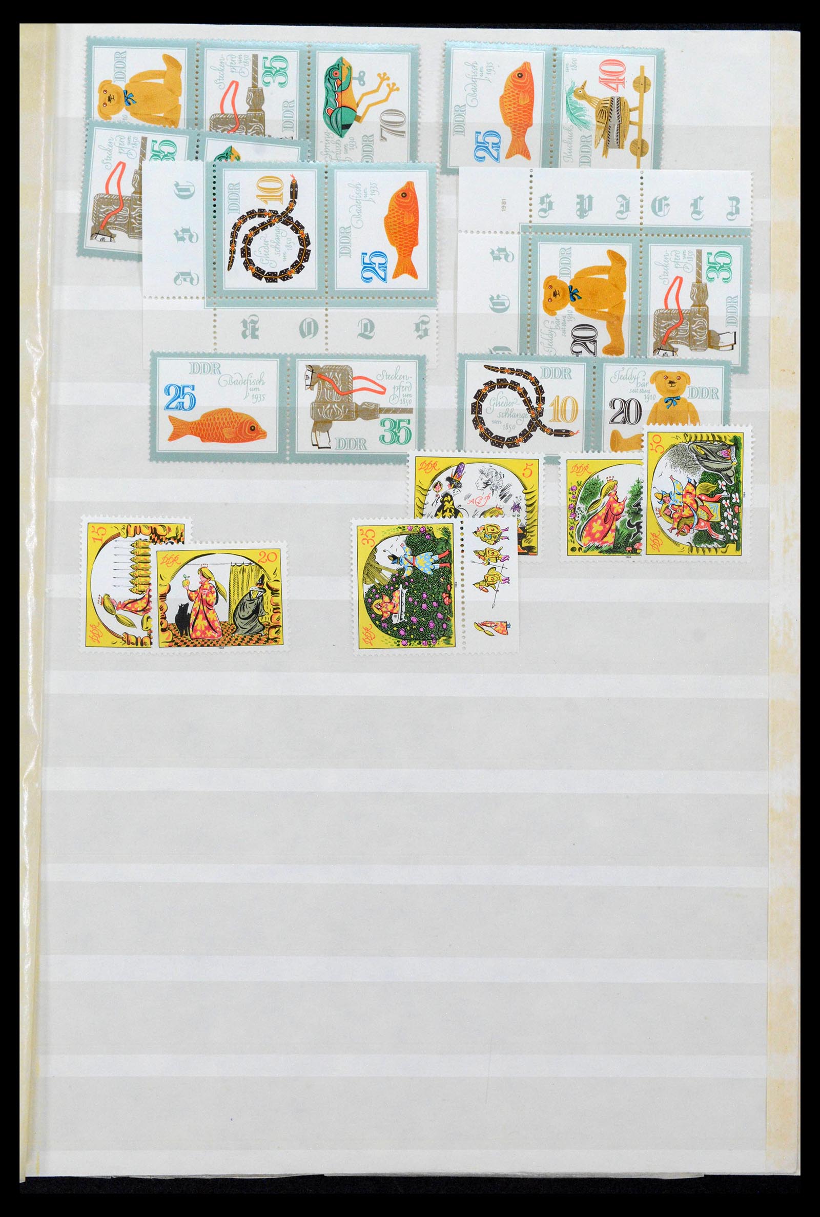 38188 0093 - Postzegelverzameling 38188 DDR combinaties 1955-1990.