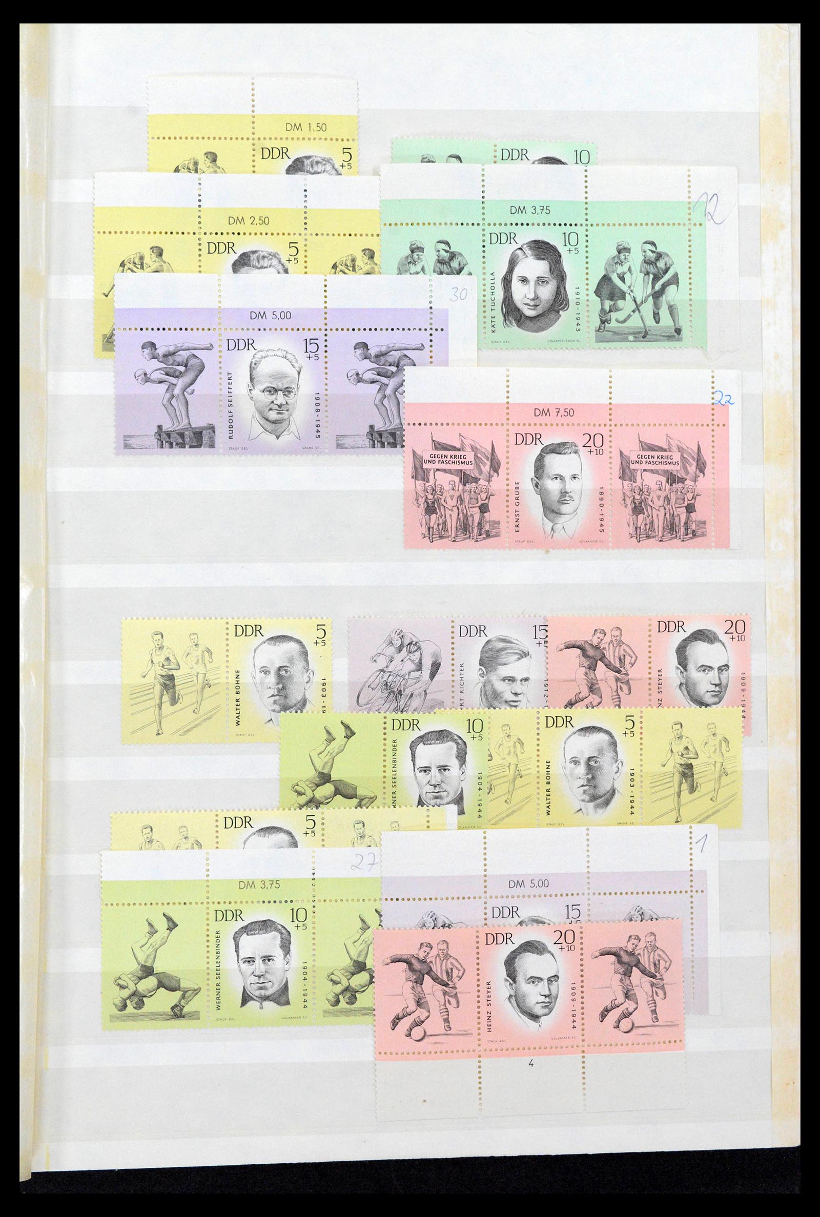 38188 0103 - Postzegelverzameling 38188 DDR combinaties 1955-1990.
