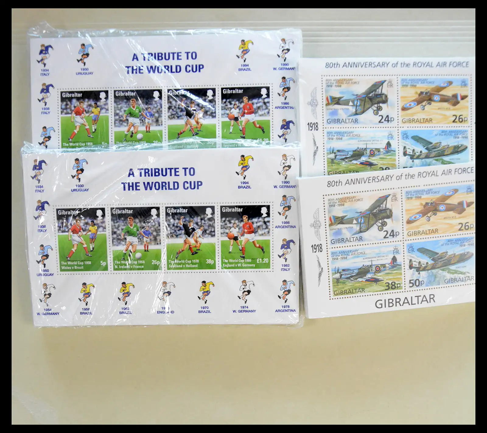 38192 0017 - Stamp collection 38192 Gibraltar souvenir sheets 1993-2000.