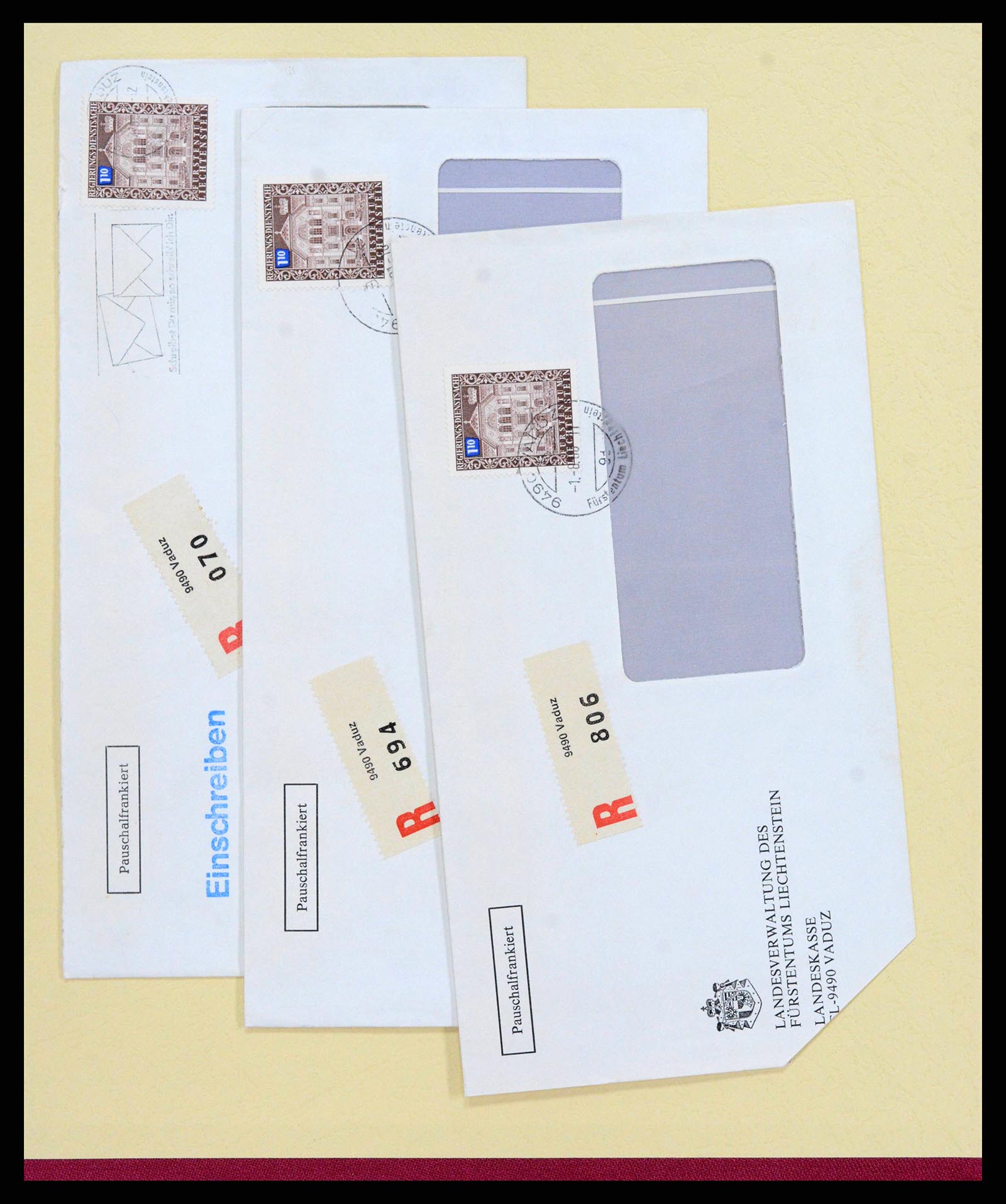 38204 0059 - Postzegelverzameling 38204 Liechtenstein dienst brieven 1932-1989.